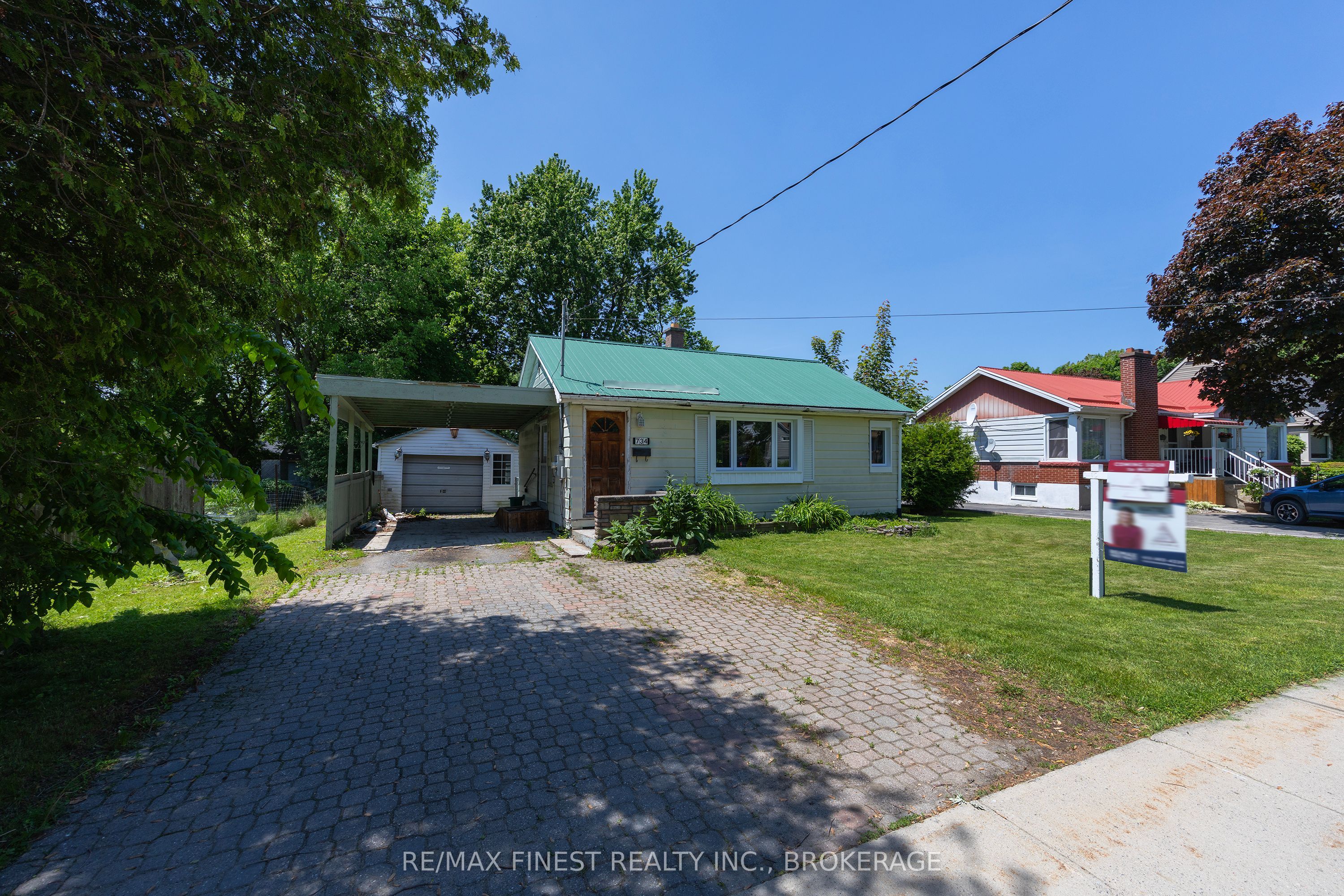 734 Portsmouth Avenue Property Photo 3