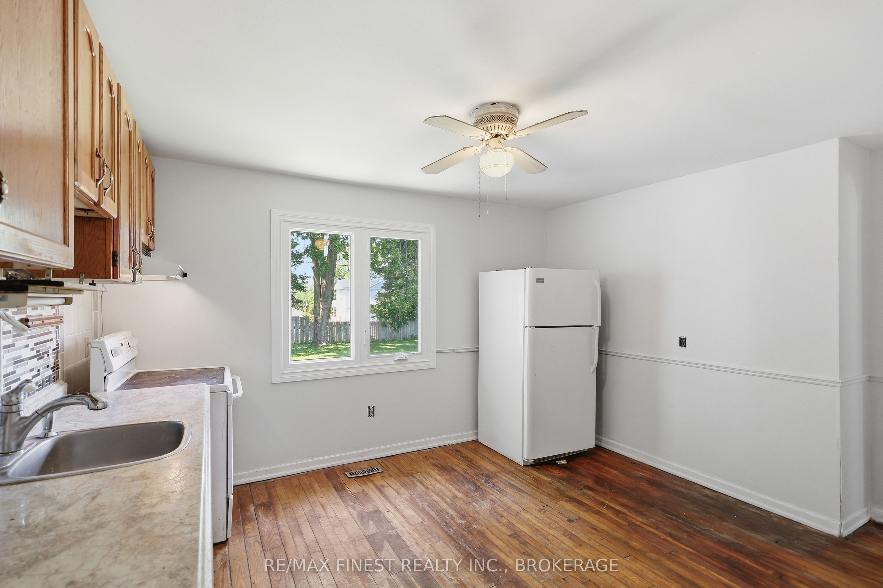 734 Portsmouth Avenue Property Photo 8