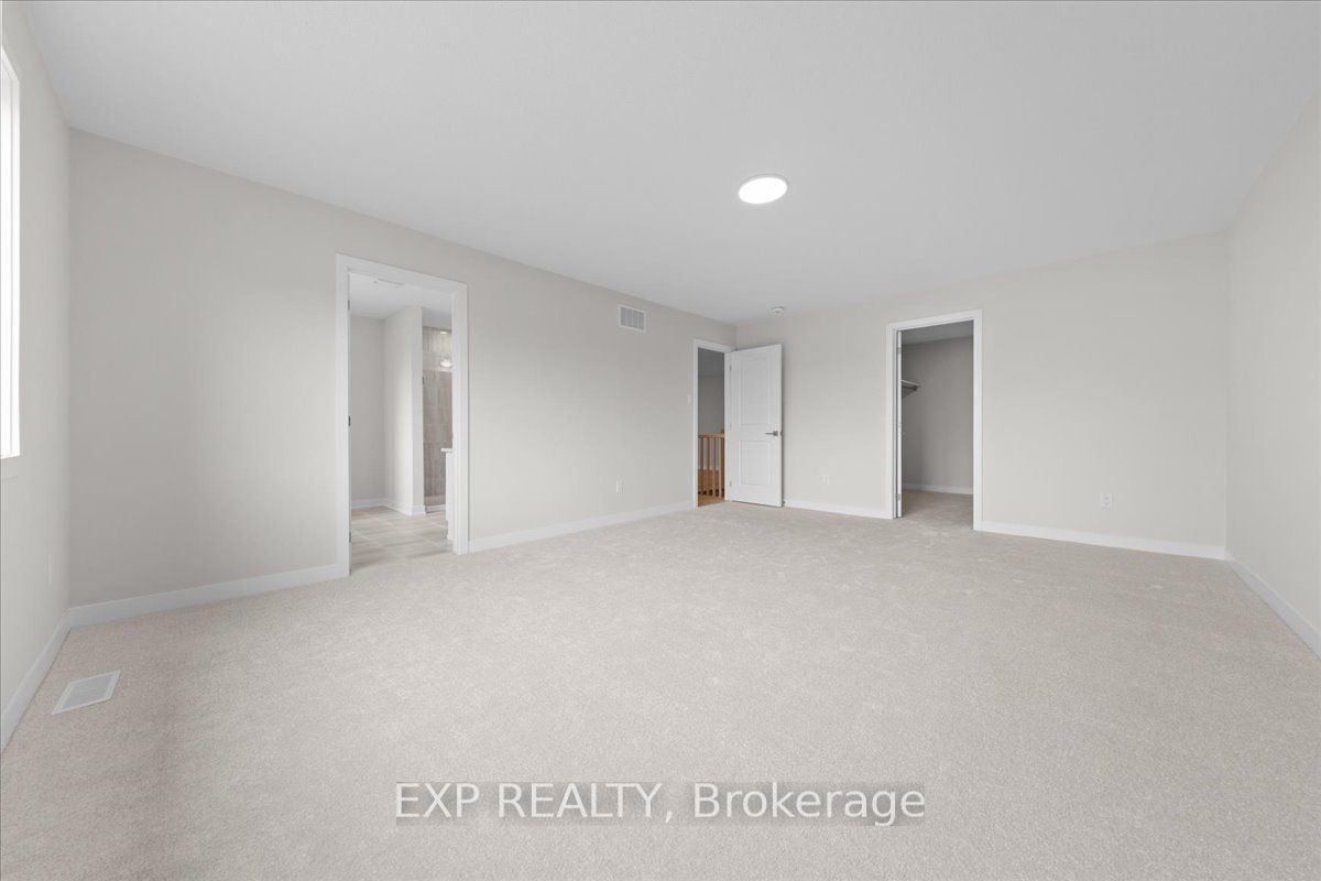 1036 De Pencier Drive Property Photo 40