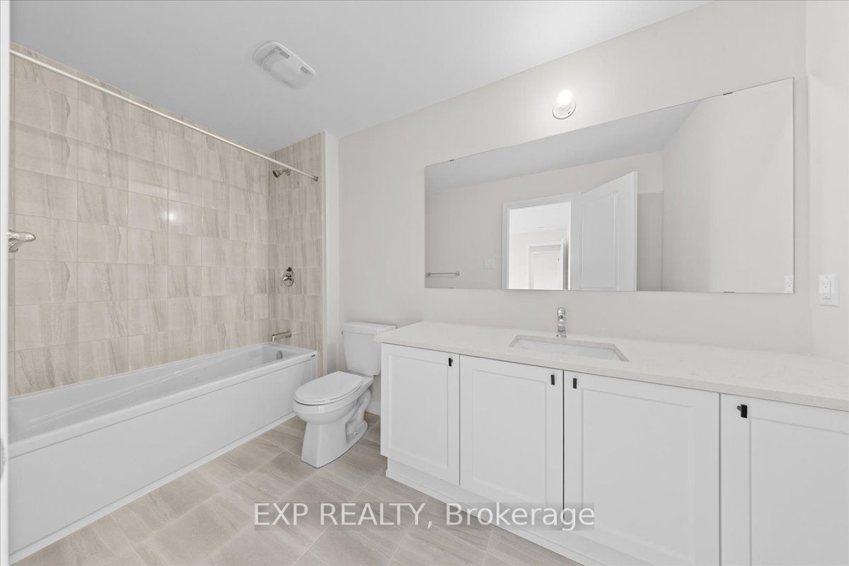 1036 De Pencier Drive Property Photo 42