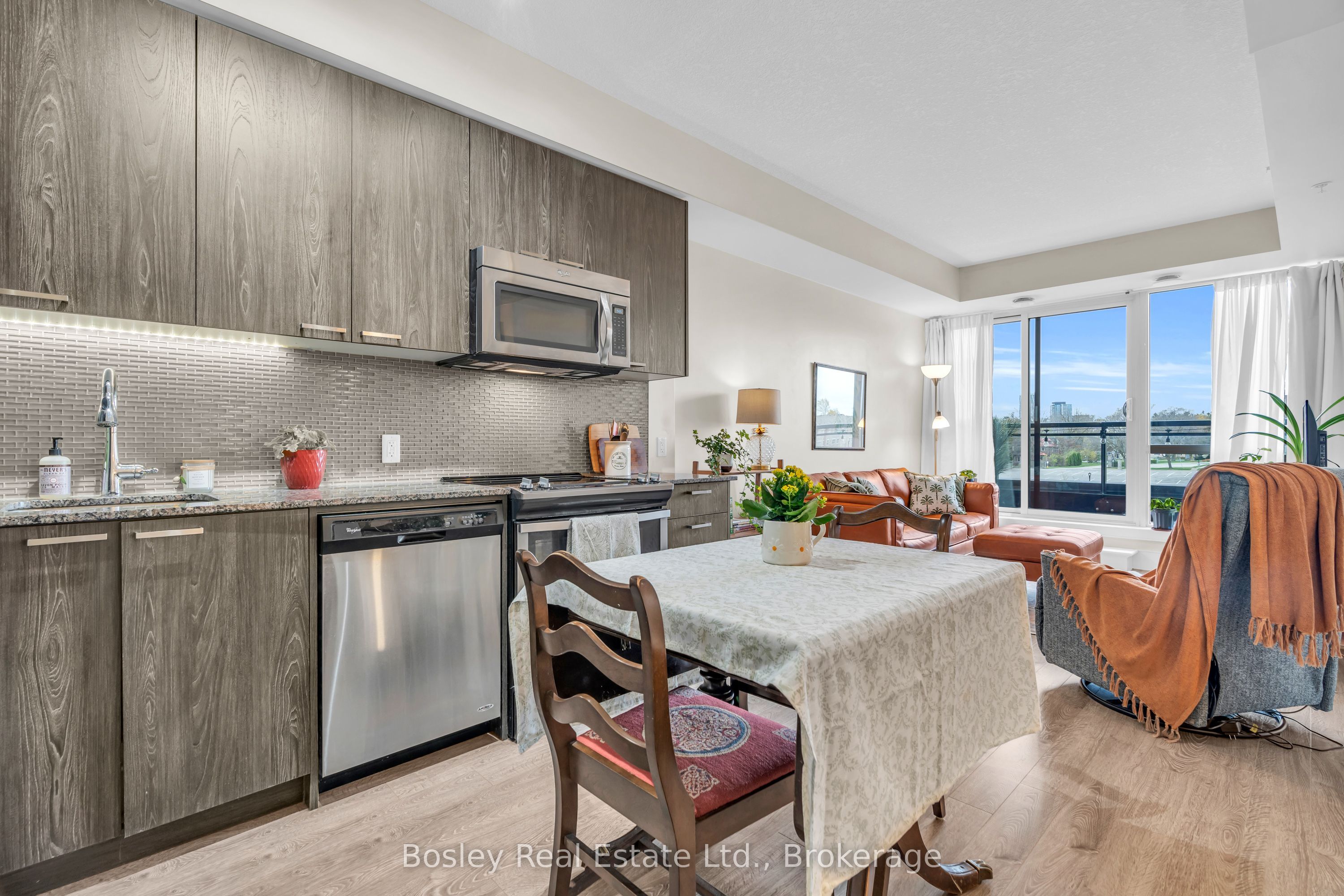 155 St Leger Street 412 Property Photo 6
