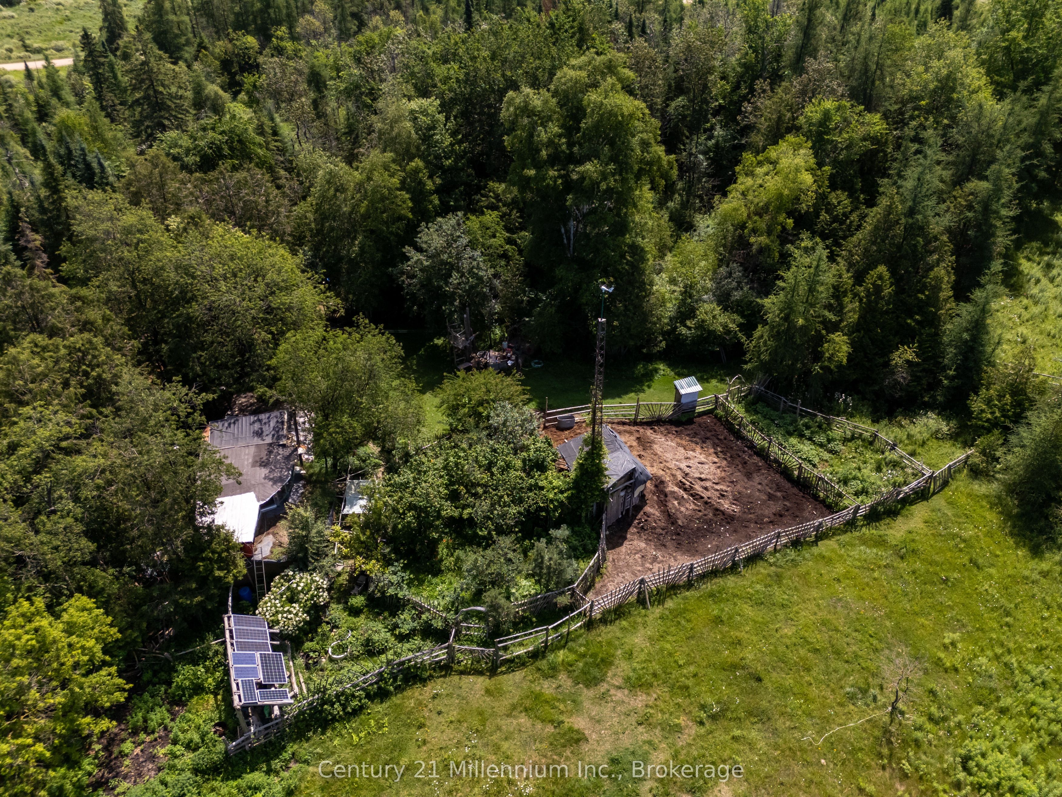 612608 Sideroad 61 Property Photo 2