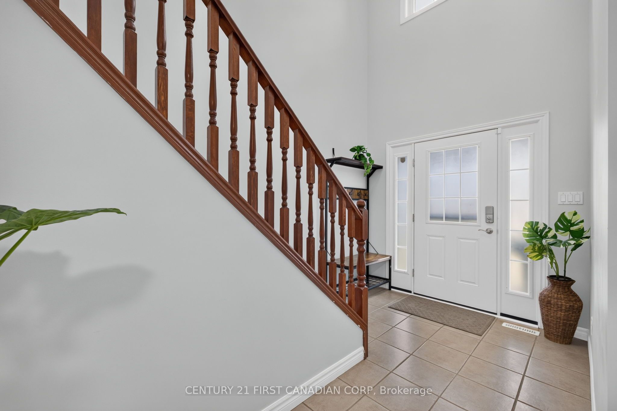 1213 Smither Road Property Photo 4
