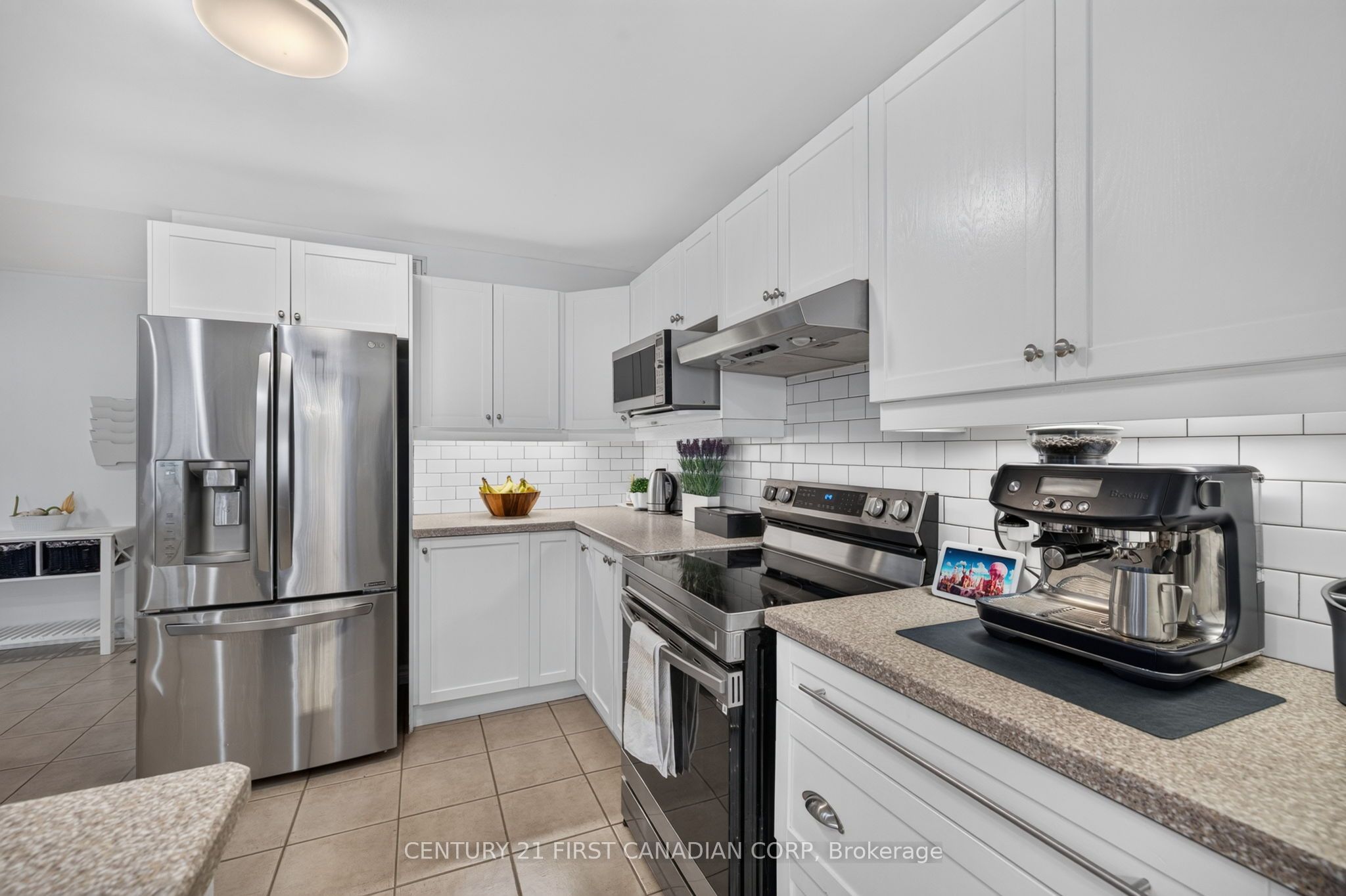 1213 Smither Road Property Photo 15