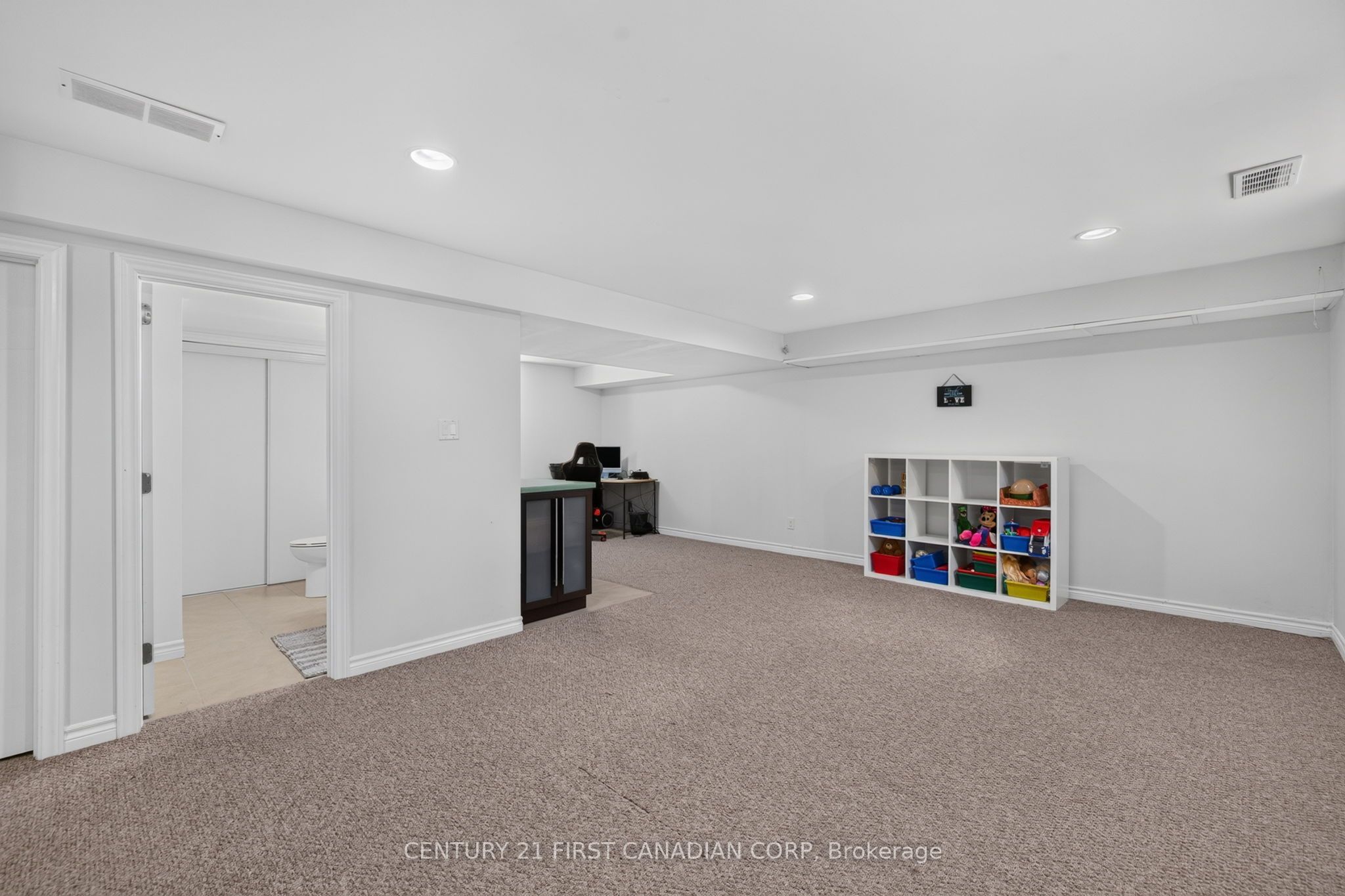 1213 Smither Road Property Photo 20