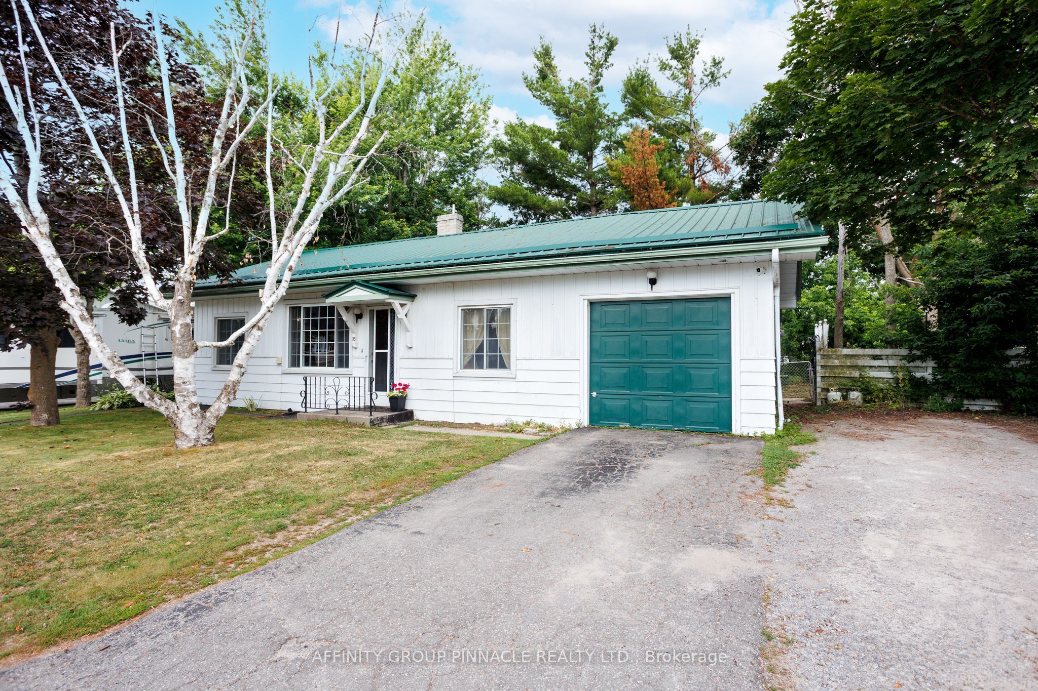 35 Clifton Street Property Photo 1