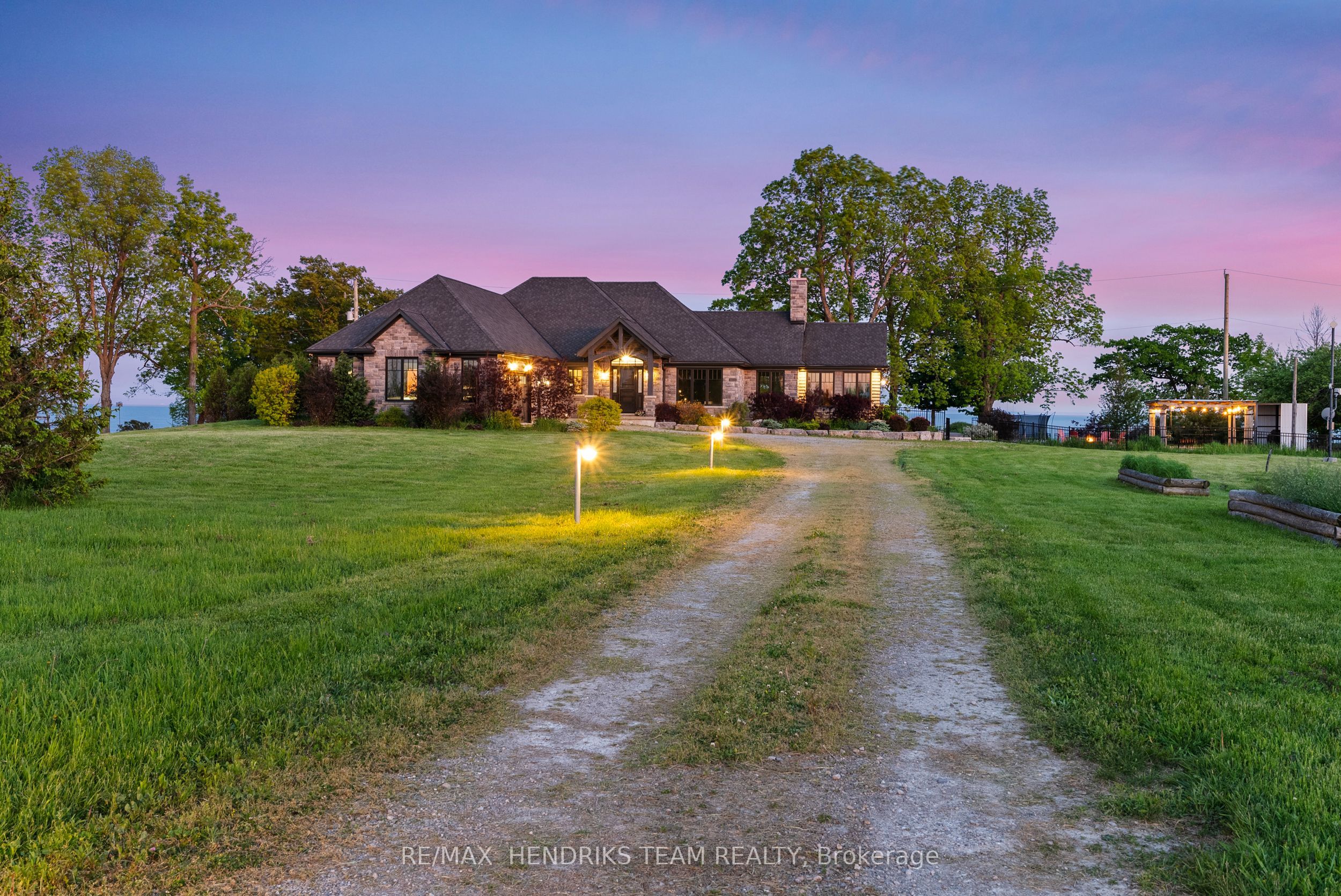515 Sandy Bay Road Property Photo 1