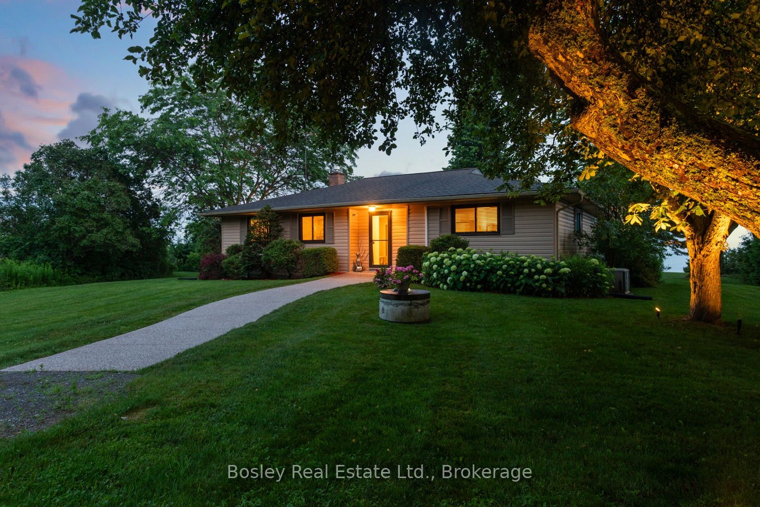 373 Victoria Beach Road Property Photo 45