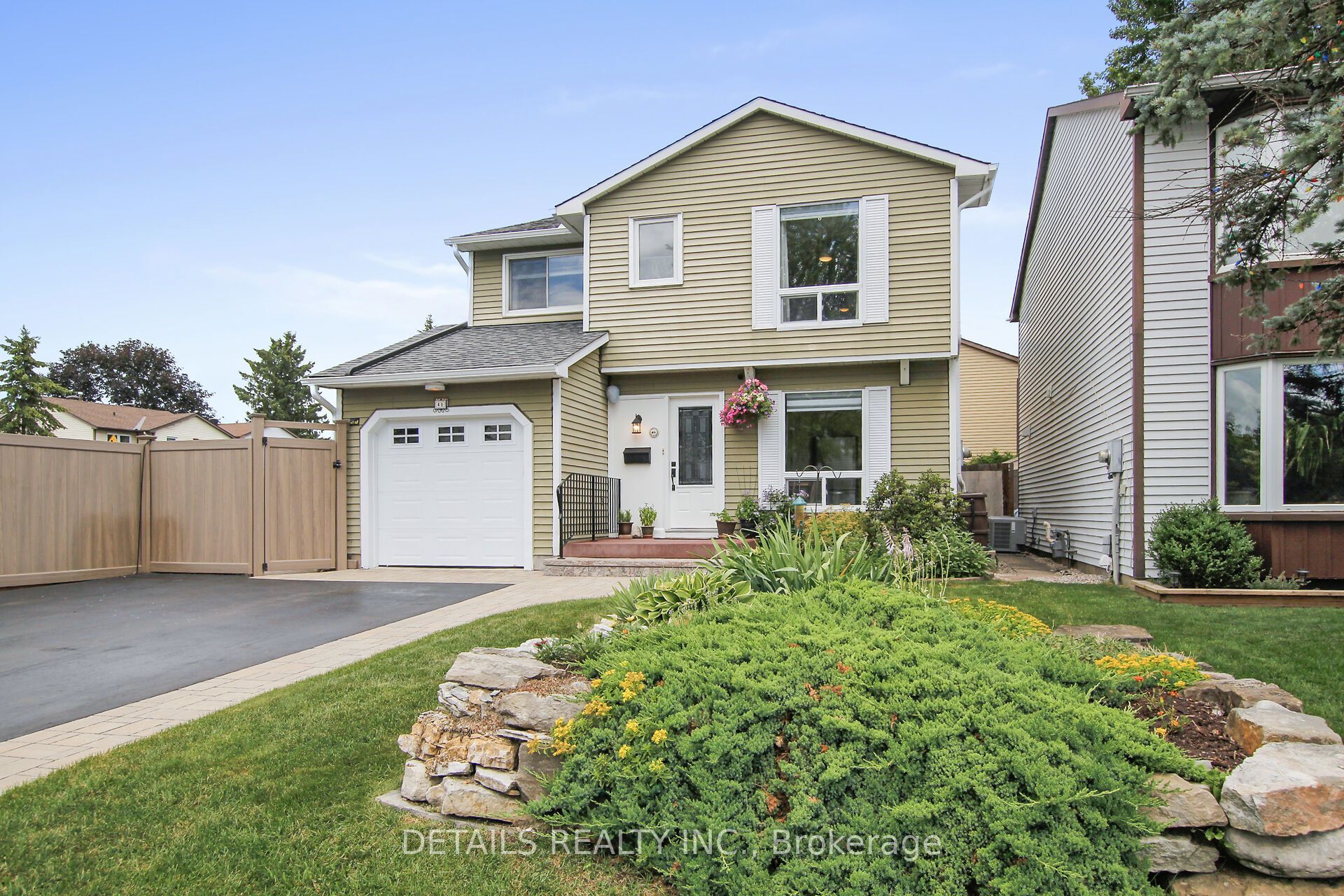 41 Rickey Place Property Photo 2