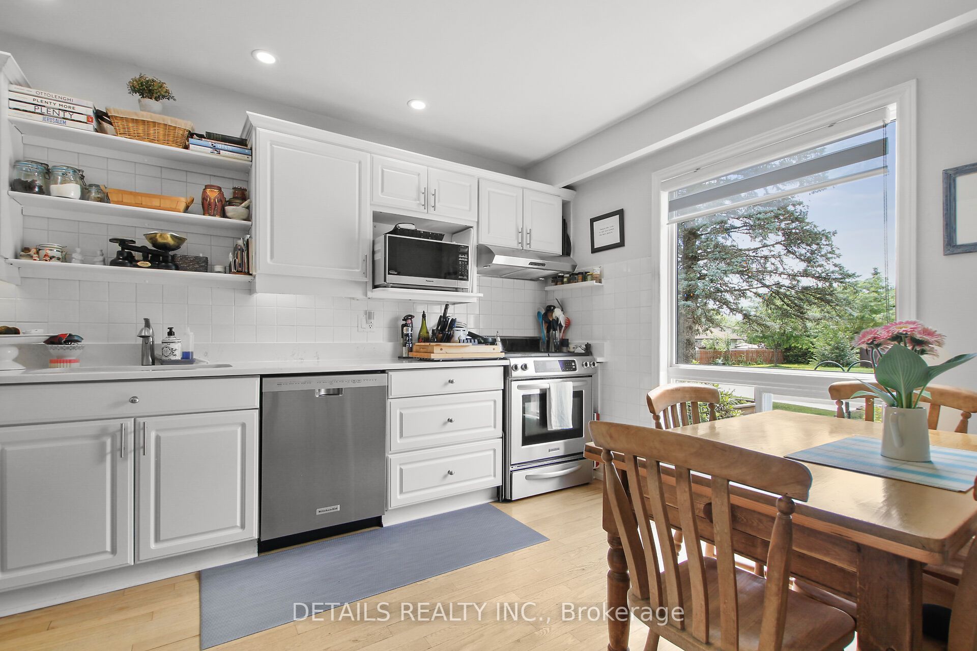 41 Rickey Place Property Photo 7