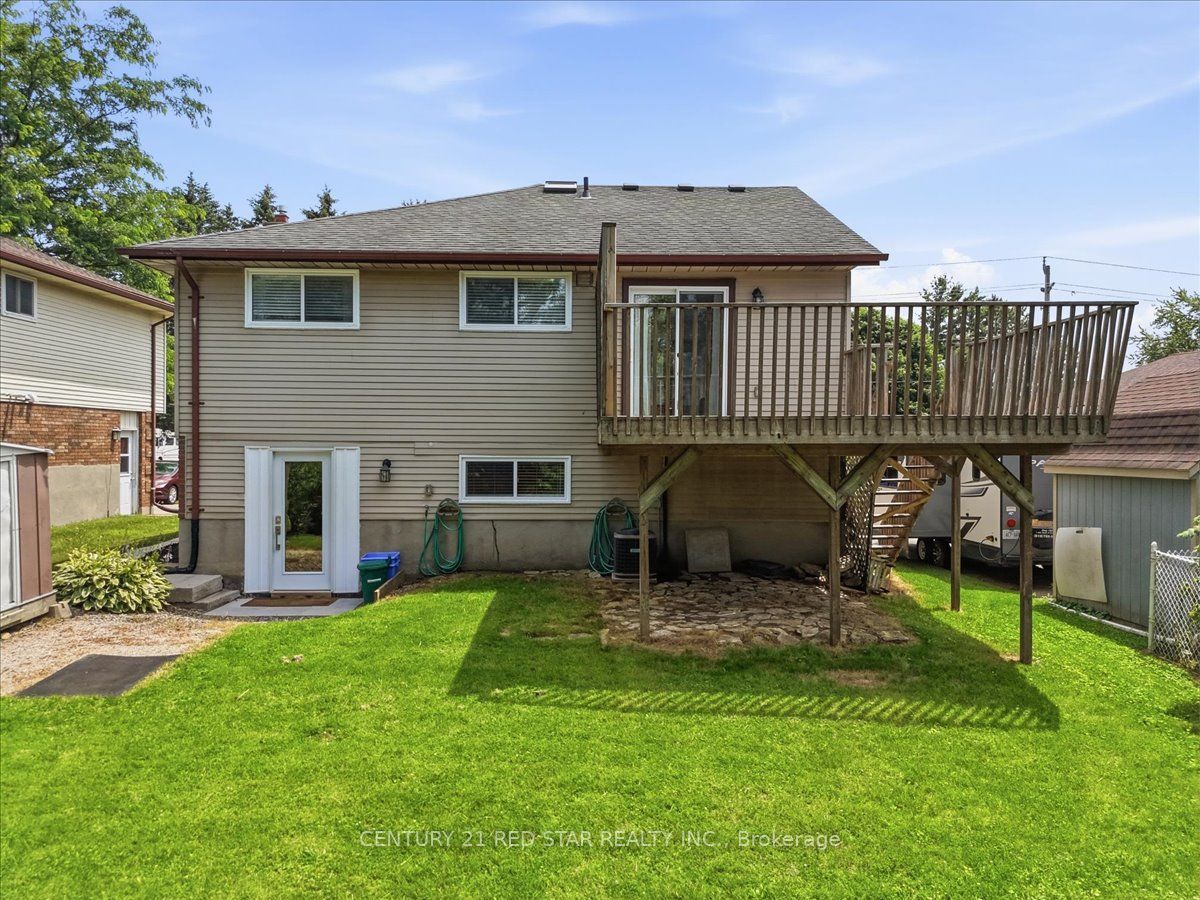475 Forfar Street E Property Photo 28