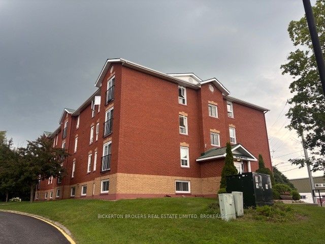 550 Talbot Place 301 Property Photo 1