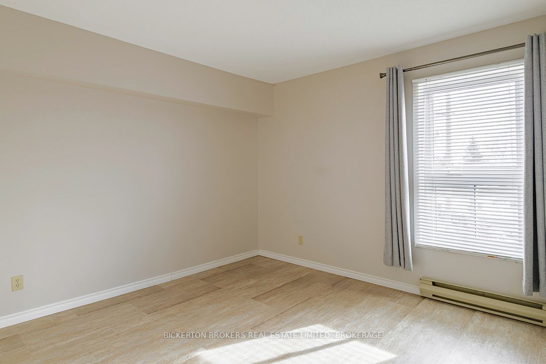 550 Talbot Place 301 Property Photo 17