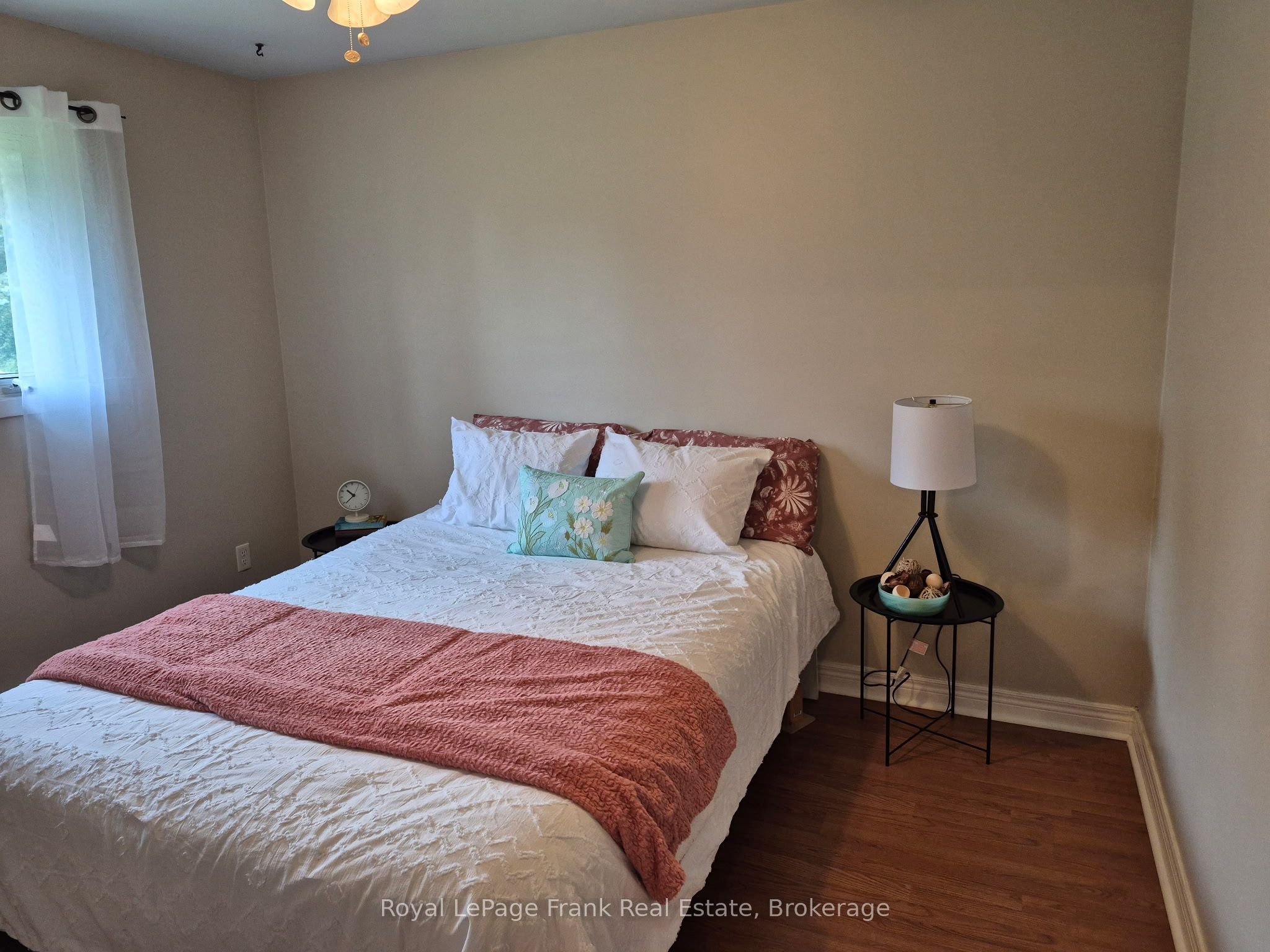 1834 7th Line Property Photo 17