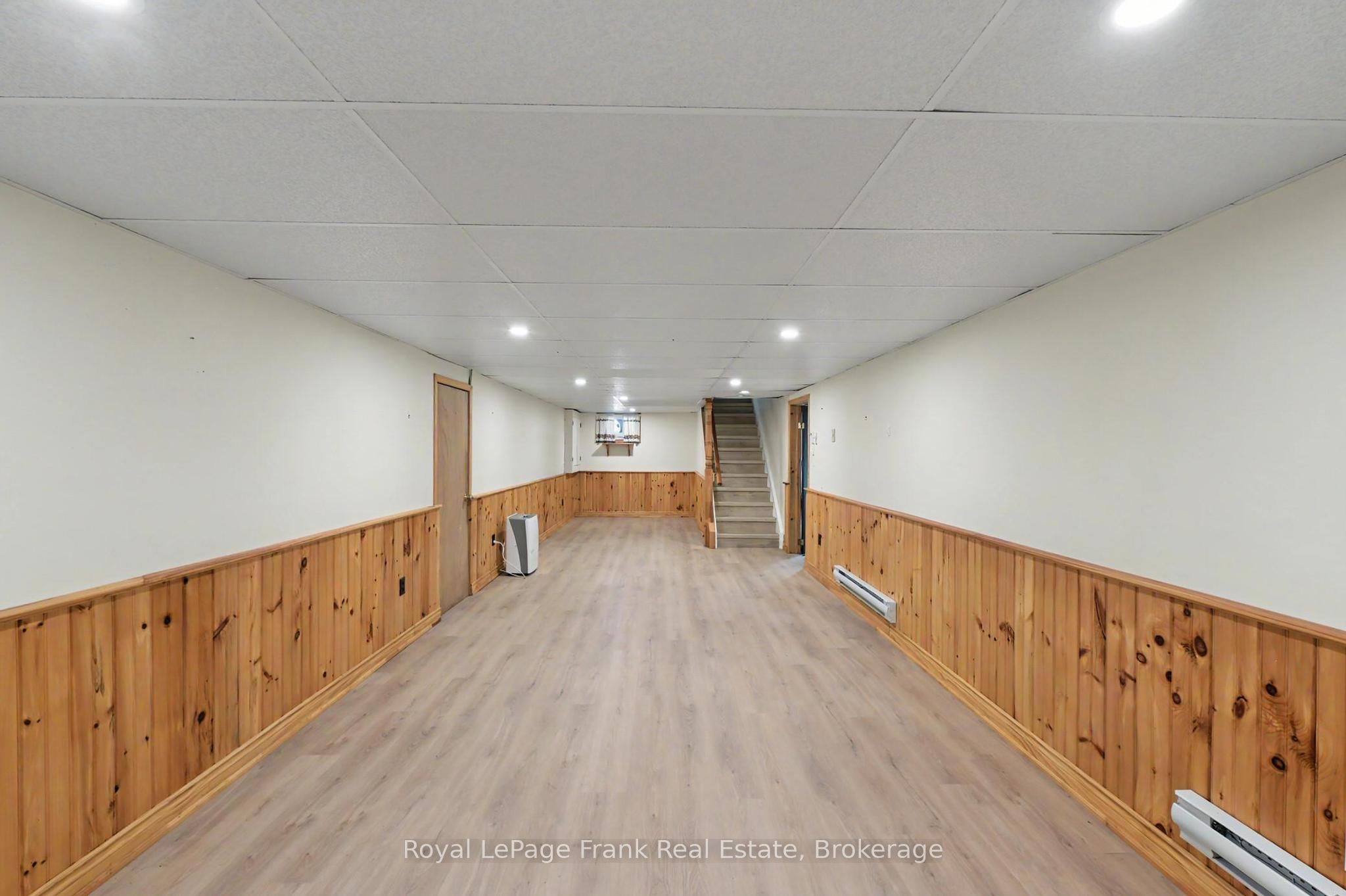 1834 7th Line Property Photo 24