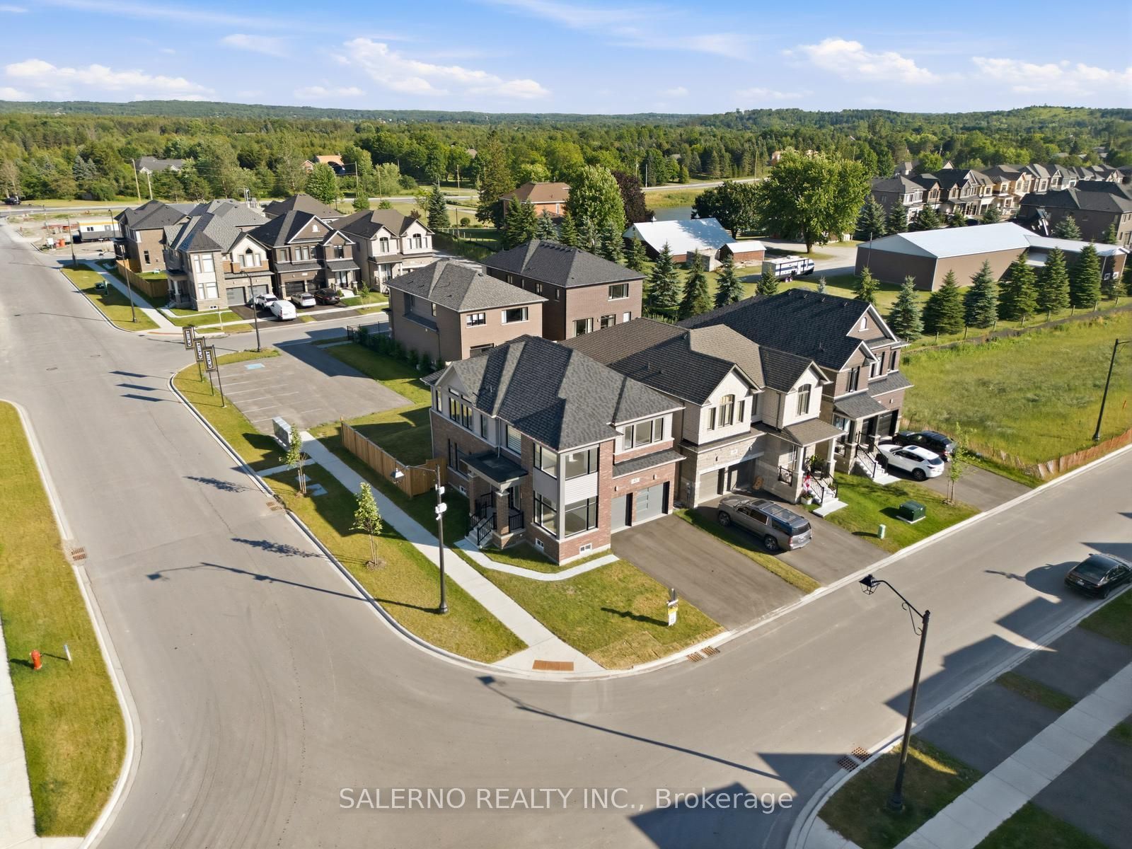 47 Player Drive Property Photo 5