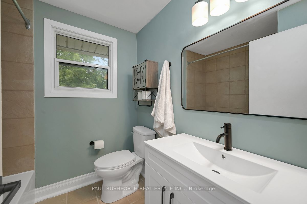 2418 Clementine Boulevard Property Photo 16