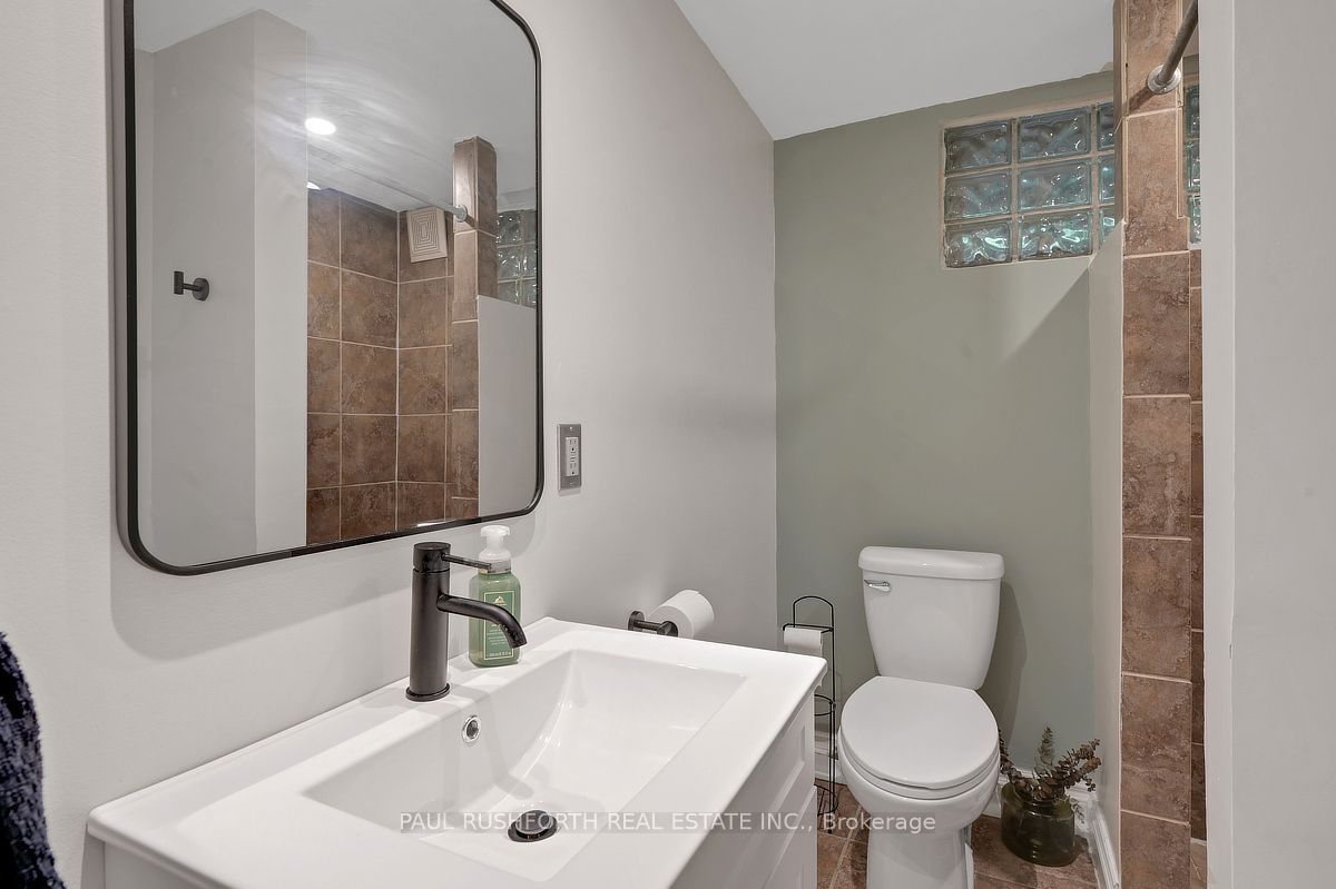 2418 Clementine Boulevard Property Photo 22