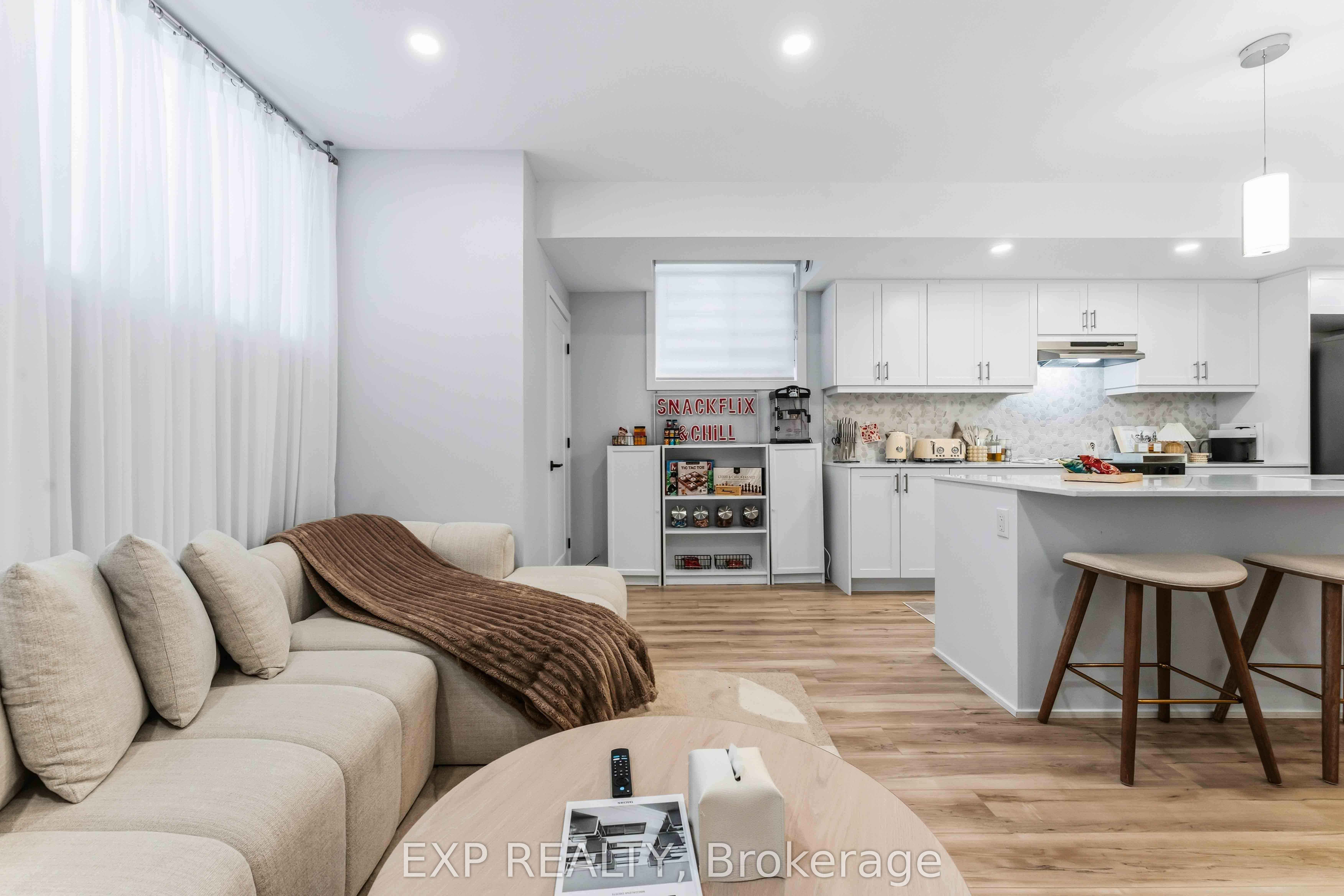 182 Murray Street Property Photo 11