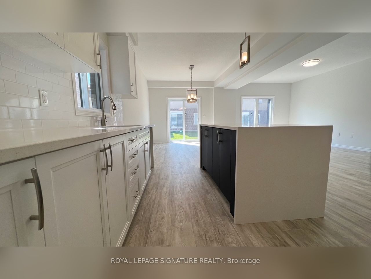 3128 Turner Crescent Property Photo 4