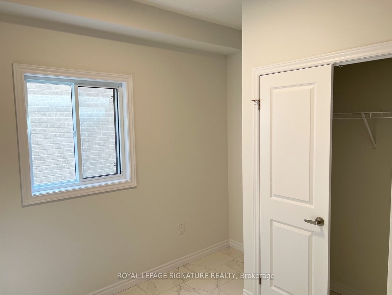 3128 Turner Crescent Property Photo 8