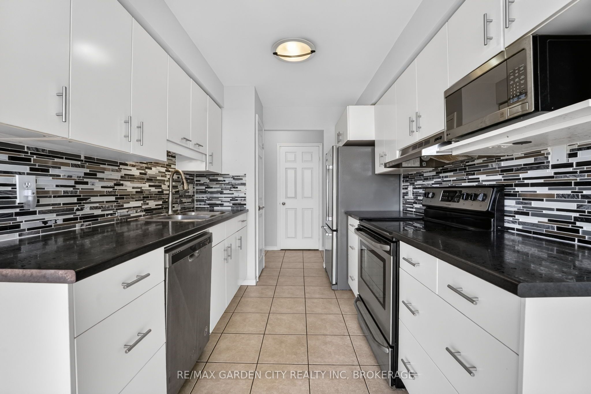 162 Martindale Road 704 Property Photo 17