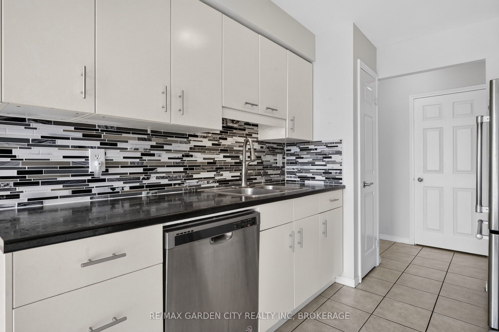 162 Martindale Road 704 Property Photo 19