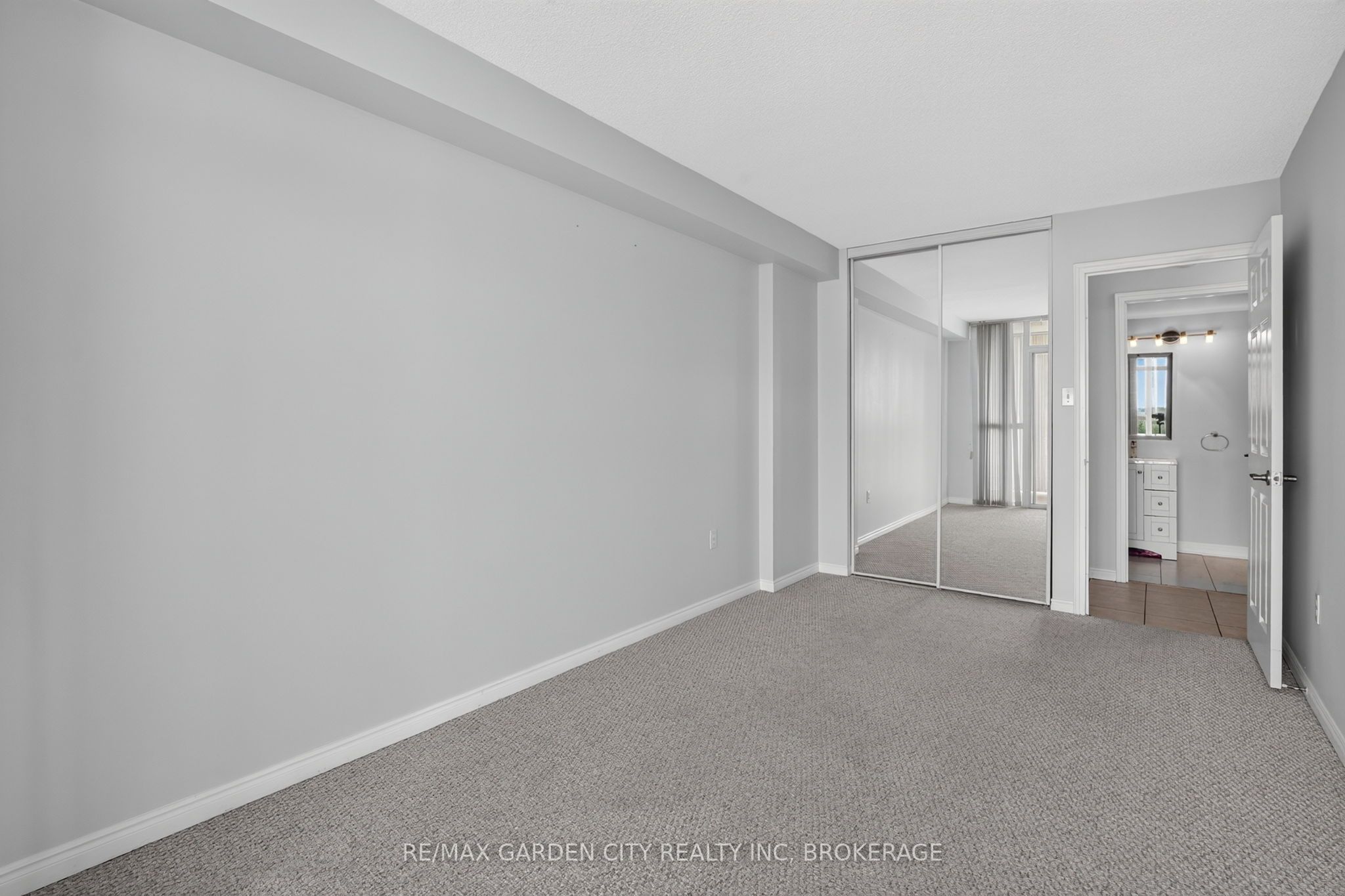 162 Martindale Road 704 Property Photo 25