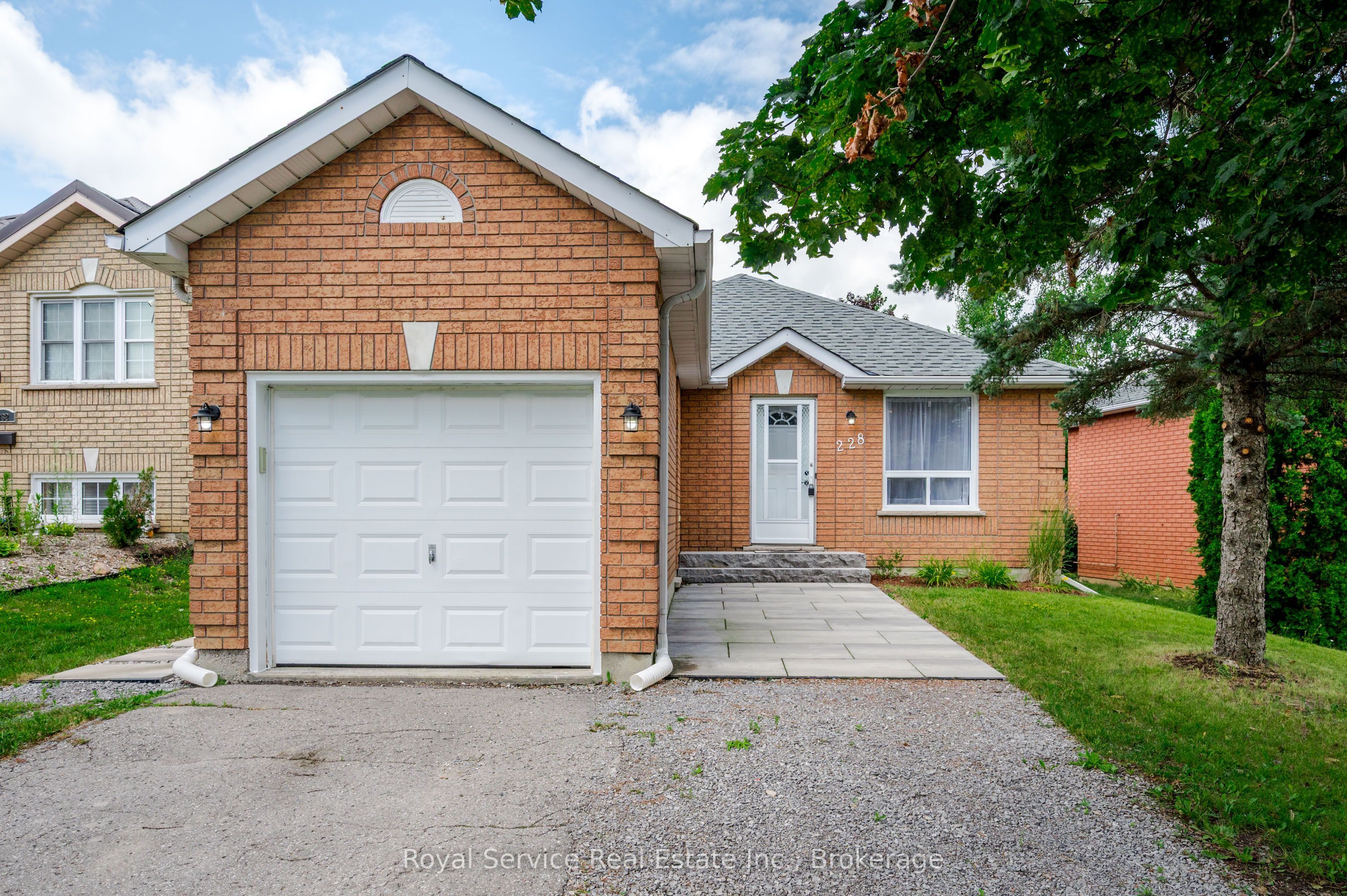 228 Towerhill Road Property Photo 2
