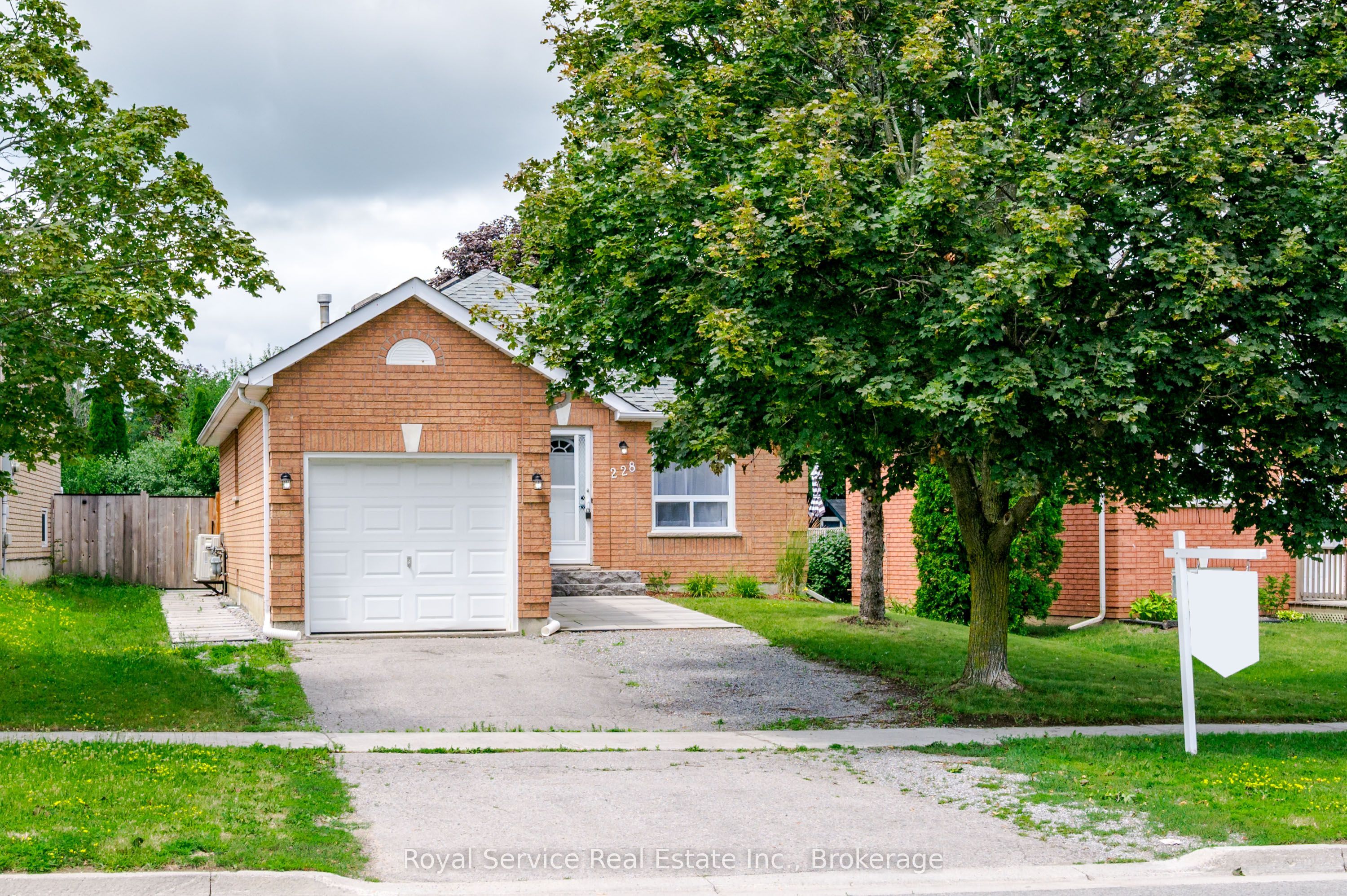 228 Towerhill Road Property Photo 3