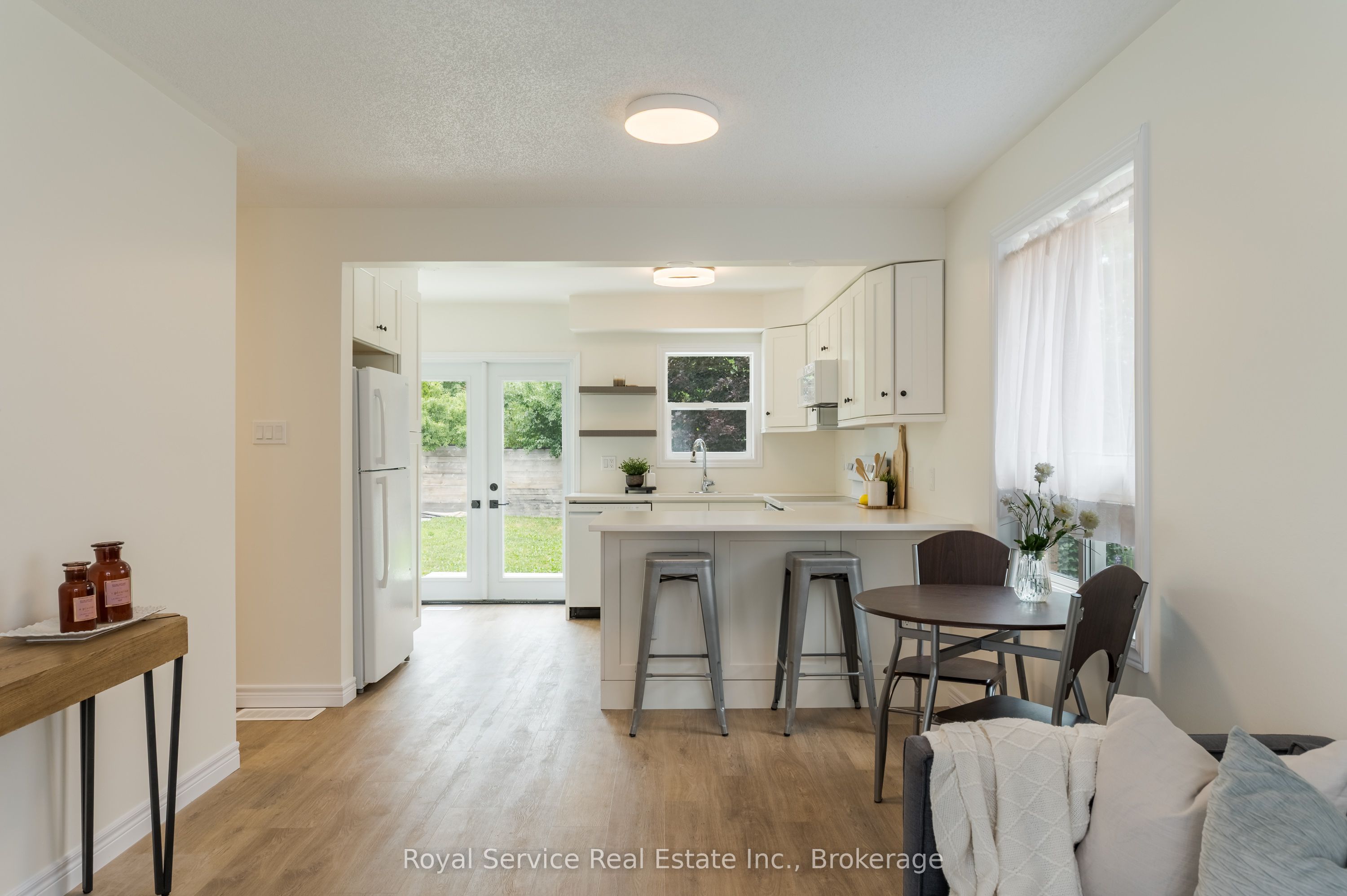 228 Towerhill Road Property Photo 7