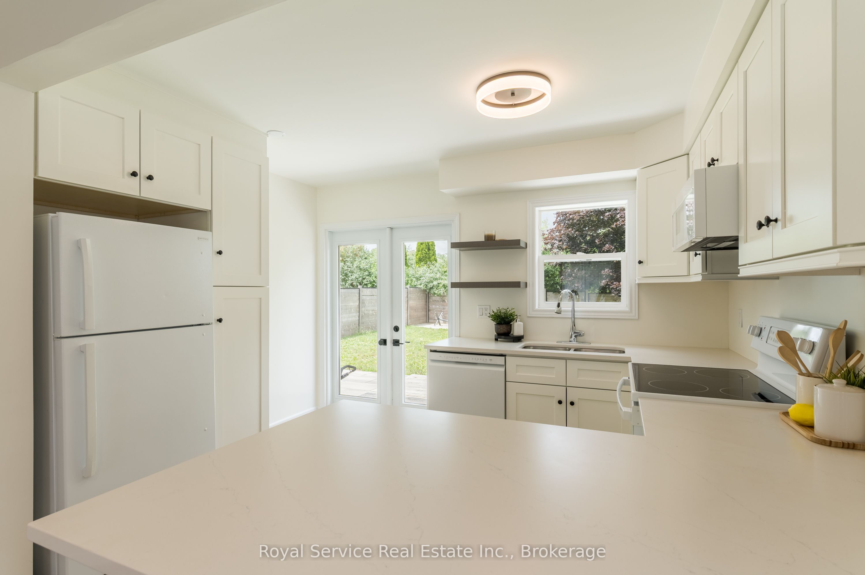 228 Towerhill Road Property Photo 10