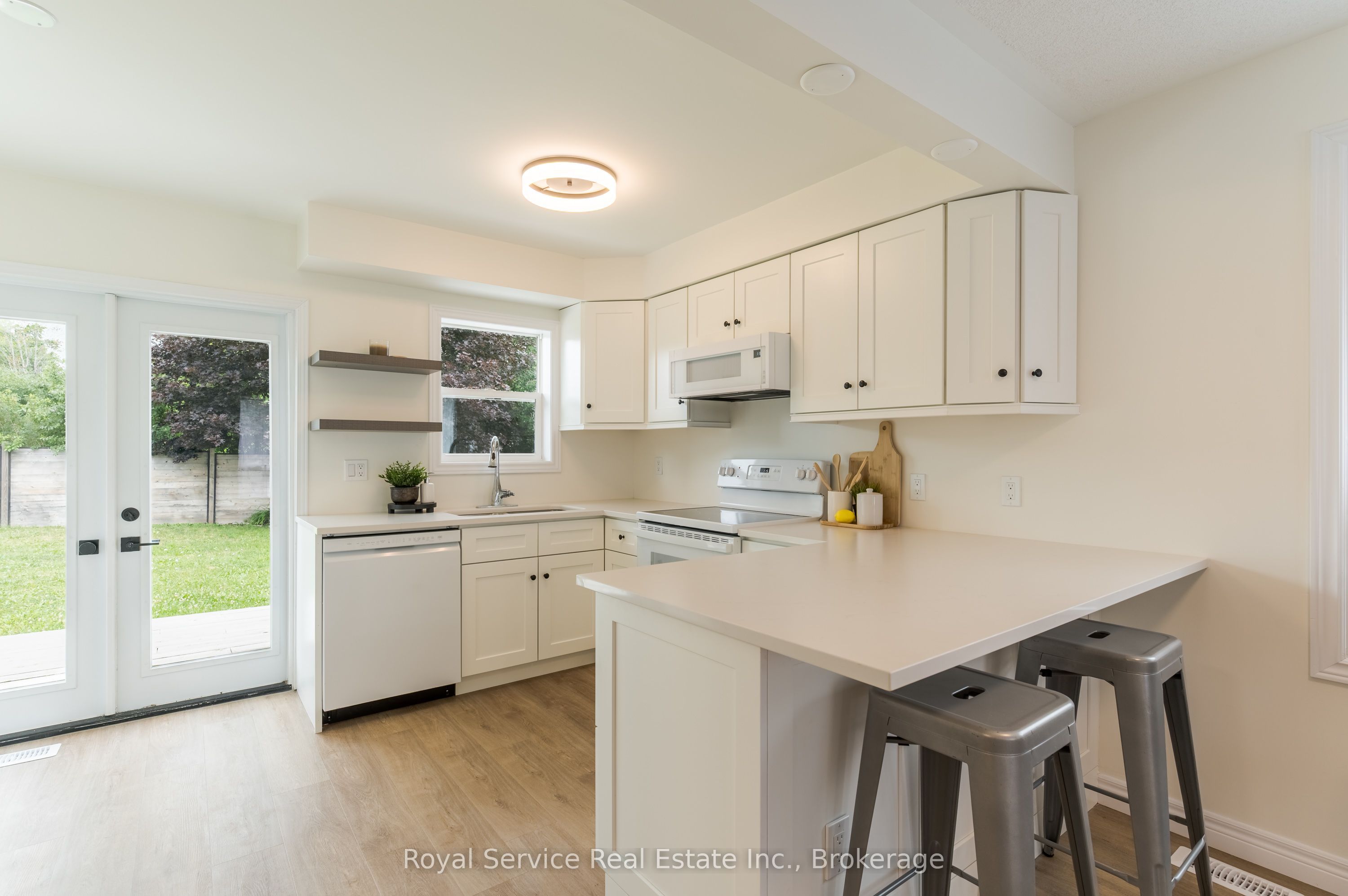 228 Towerhill Road Property Photo 15