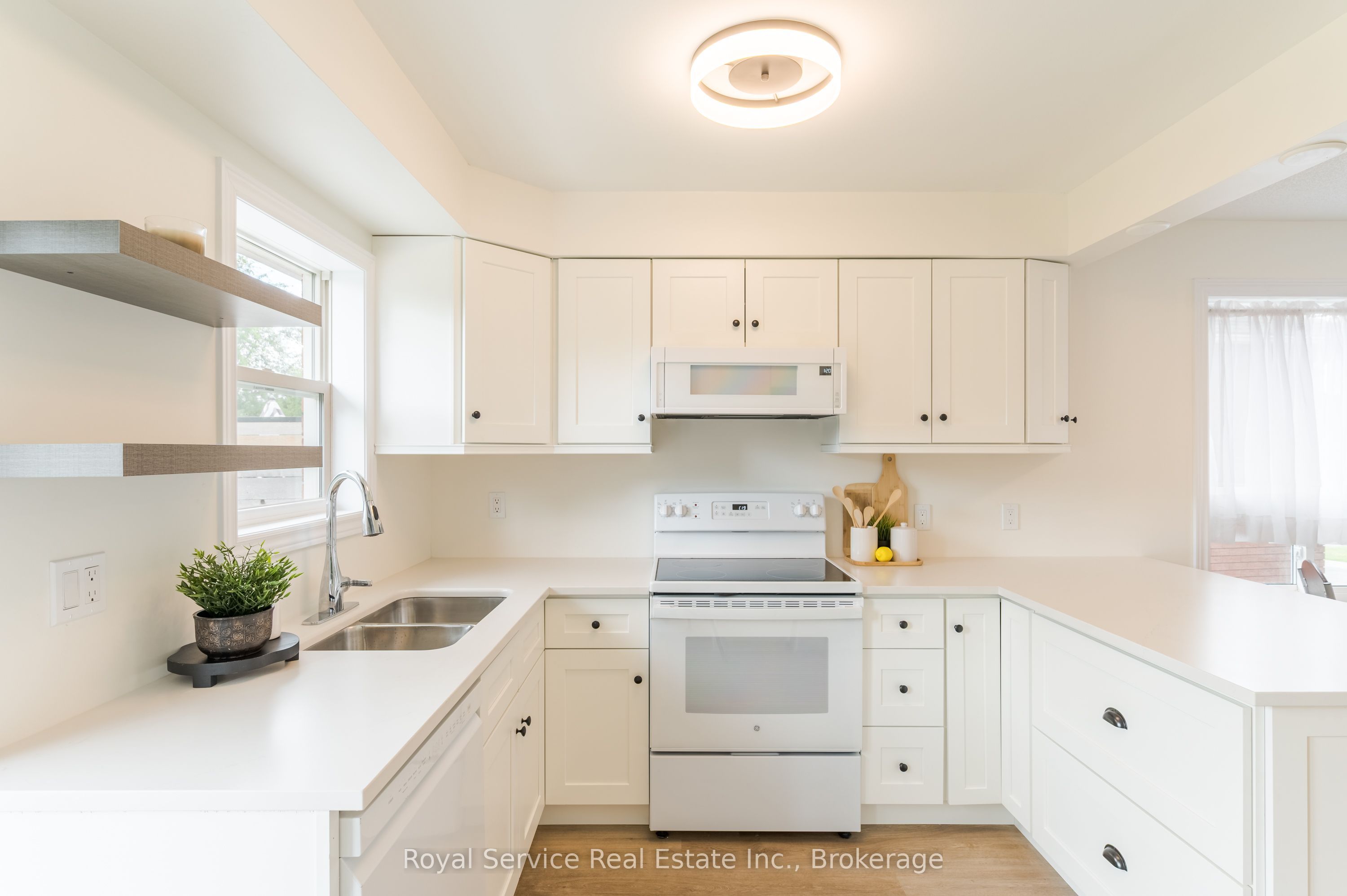 228 Towerhill Road Property Photo 18