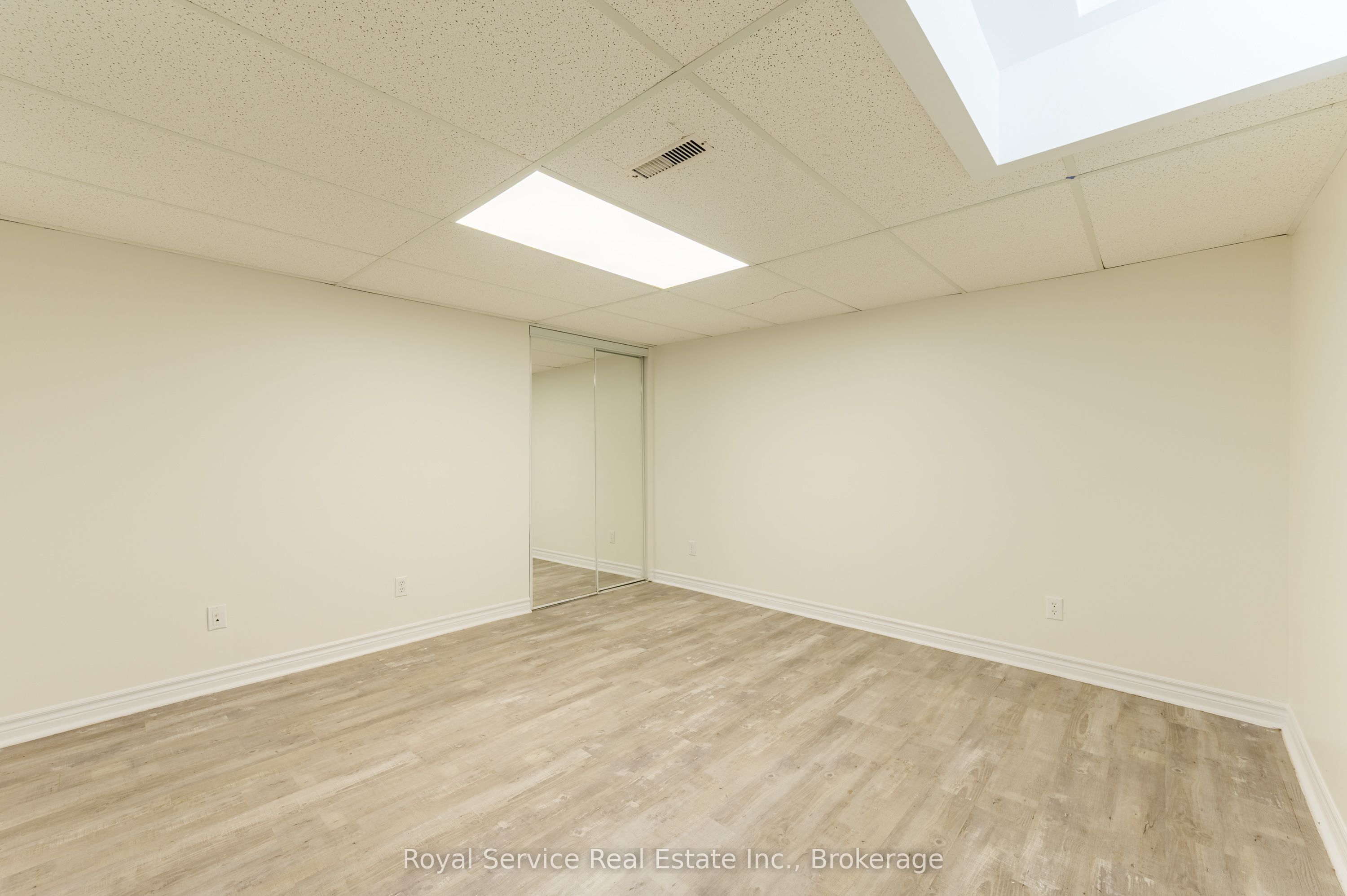 228 Towerhill Road Property Photo 31