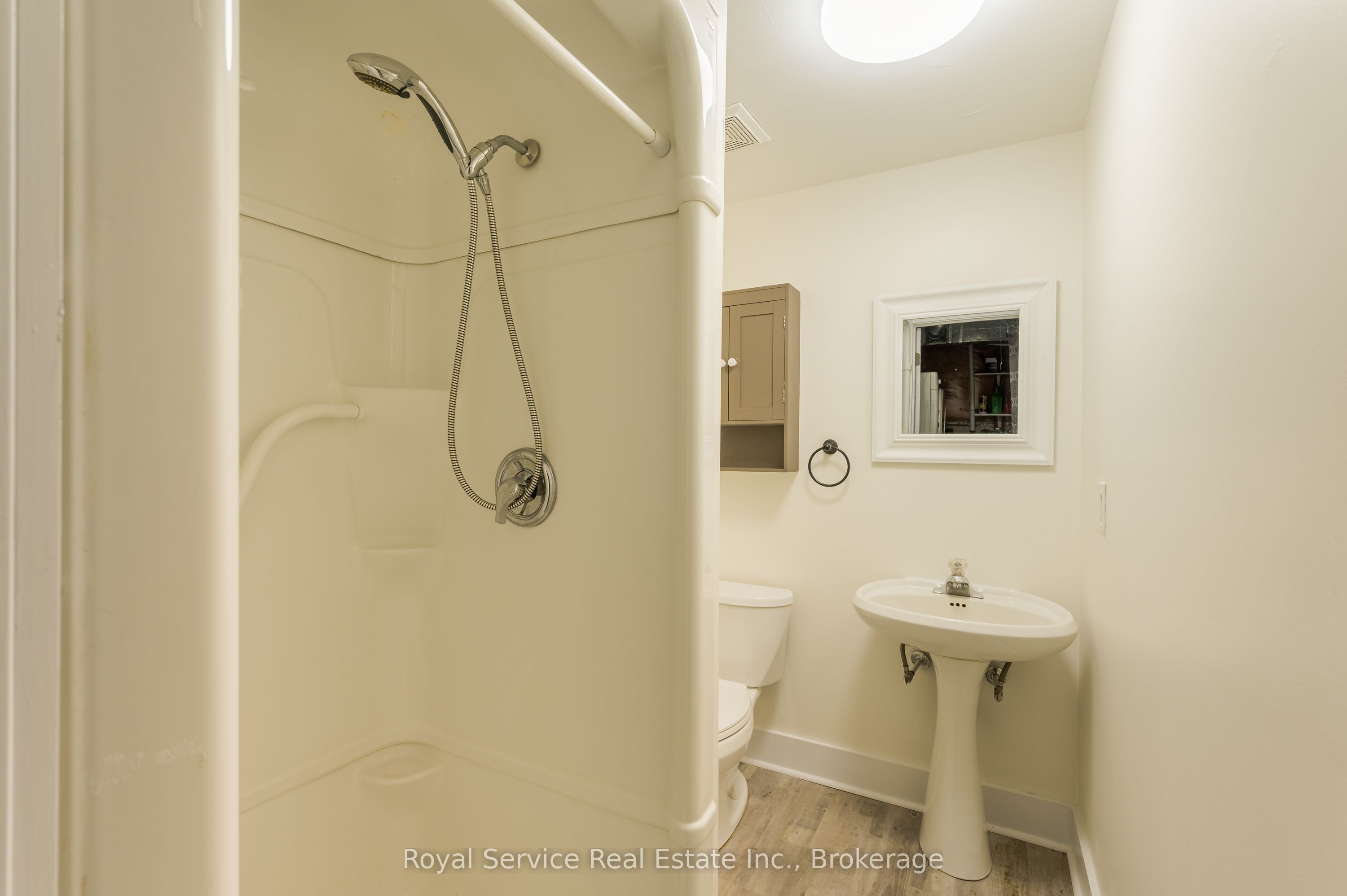 228 Towerhill Road Property Photo 33