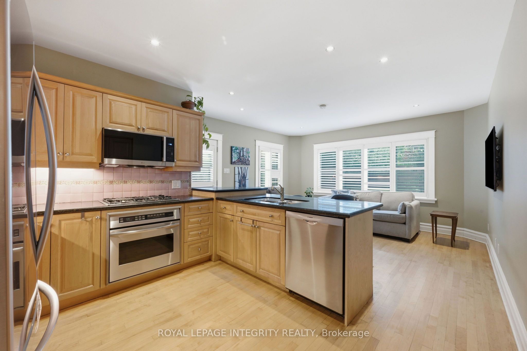159 Hawthorne Avenue Property Photo 13