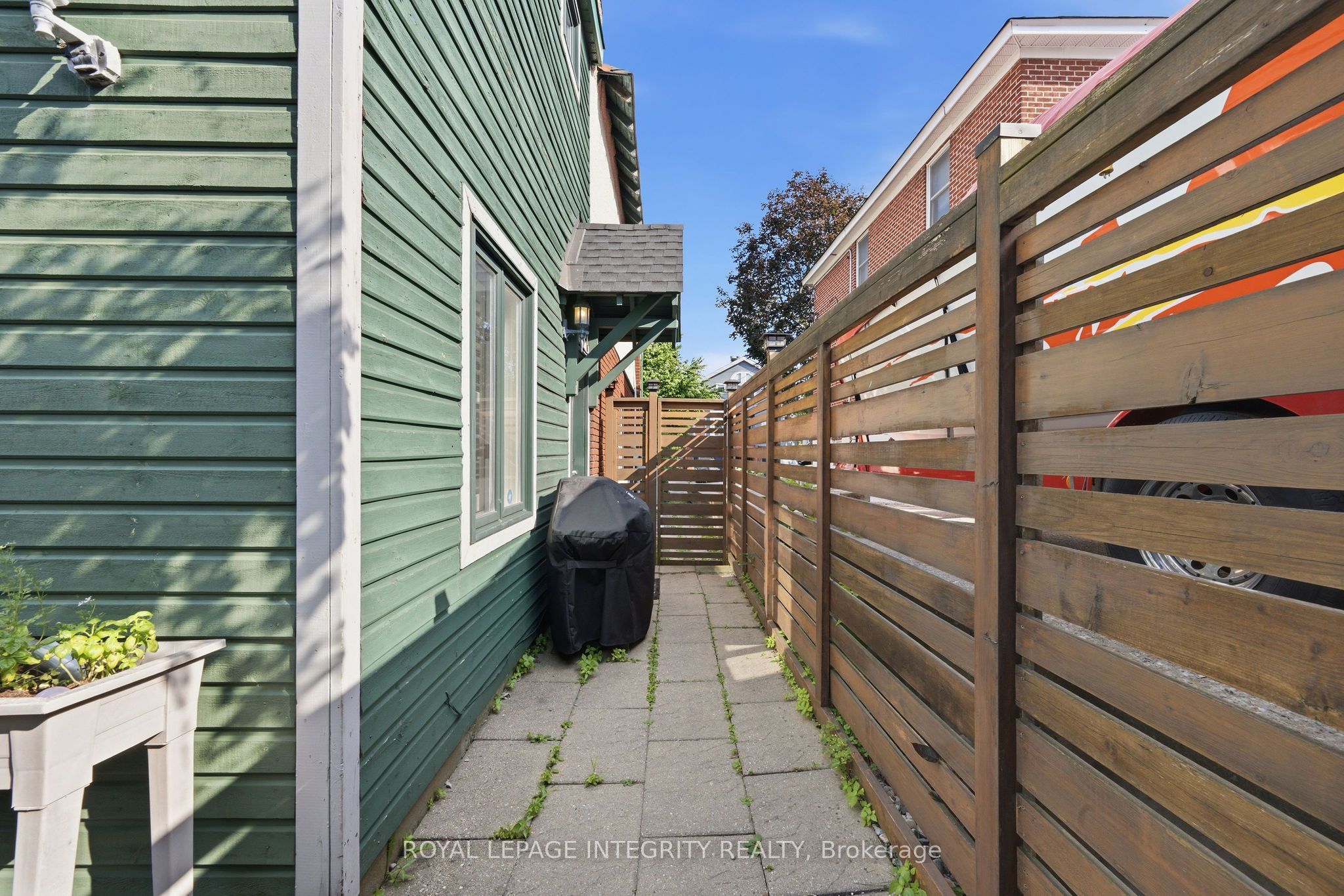 159 Hawthorne Avenue Property Photo 37