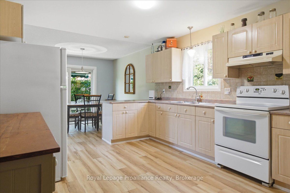 12 Reynolds Place Property Photo 6
