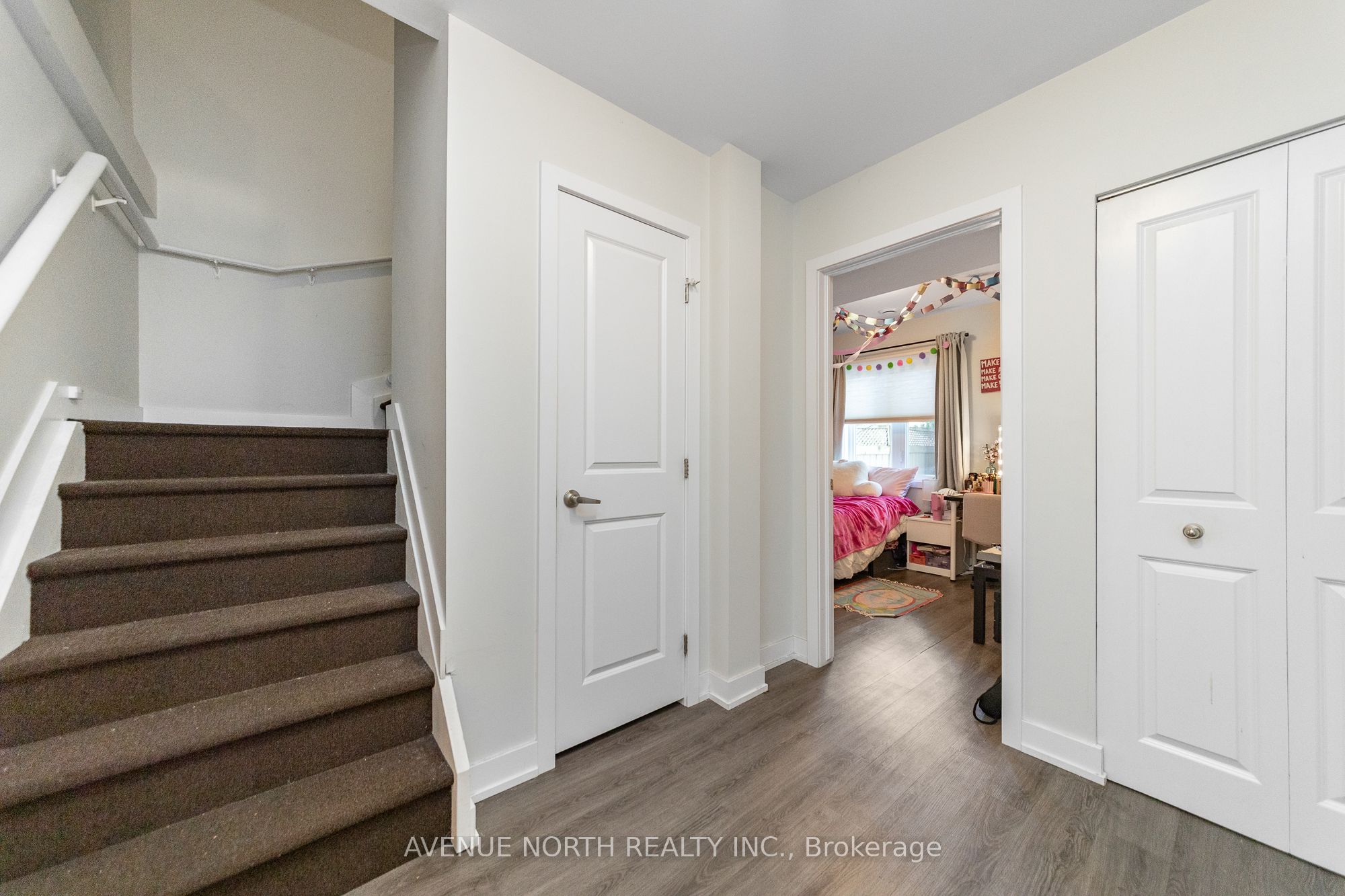 206 Blackburn Avenue Property Photo 17