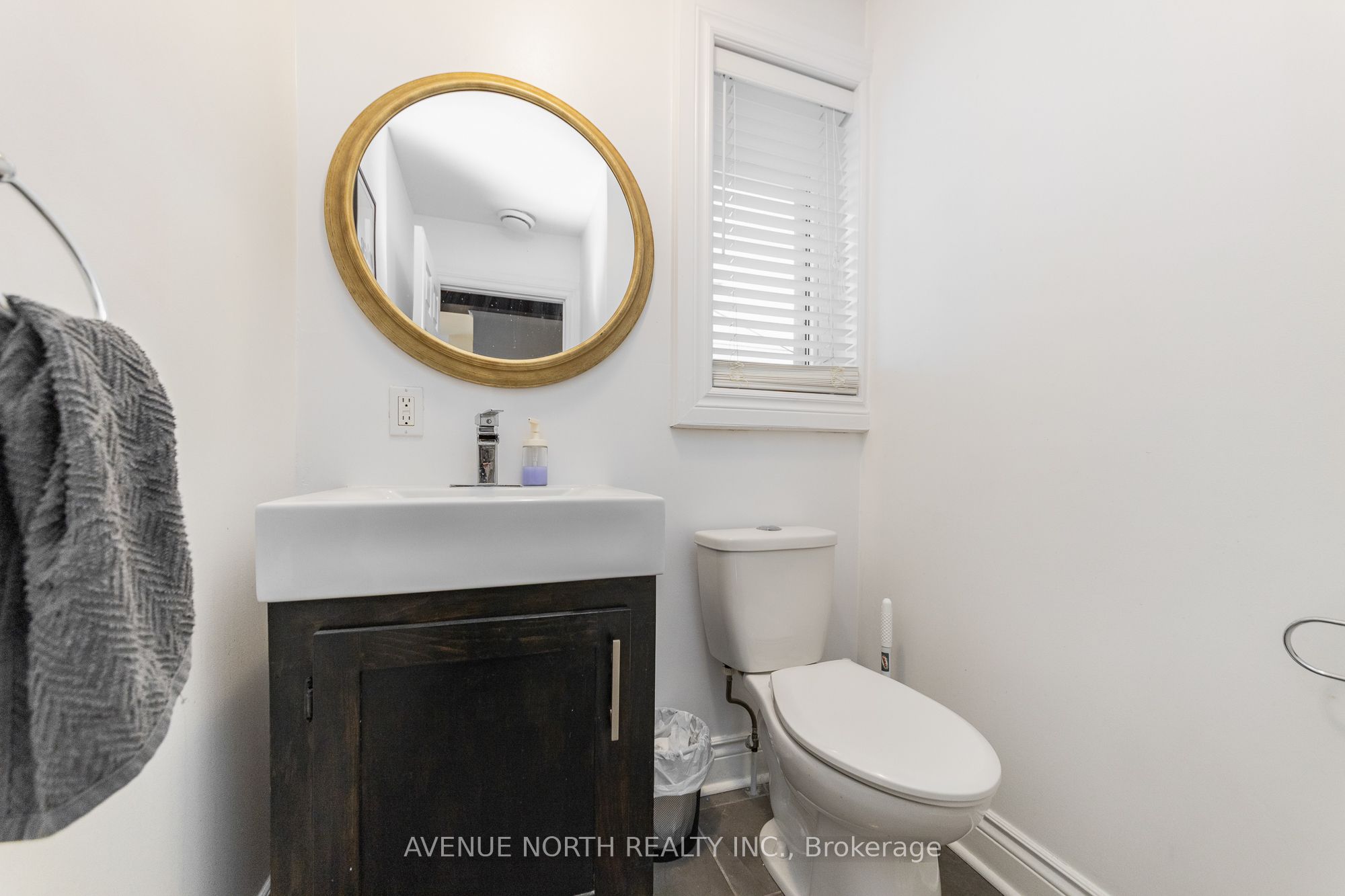 206 Blackburn Avenue Property Photo 29
