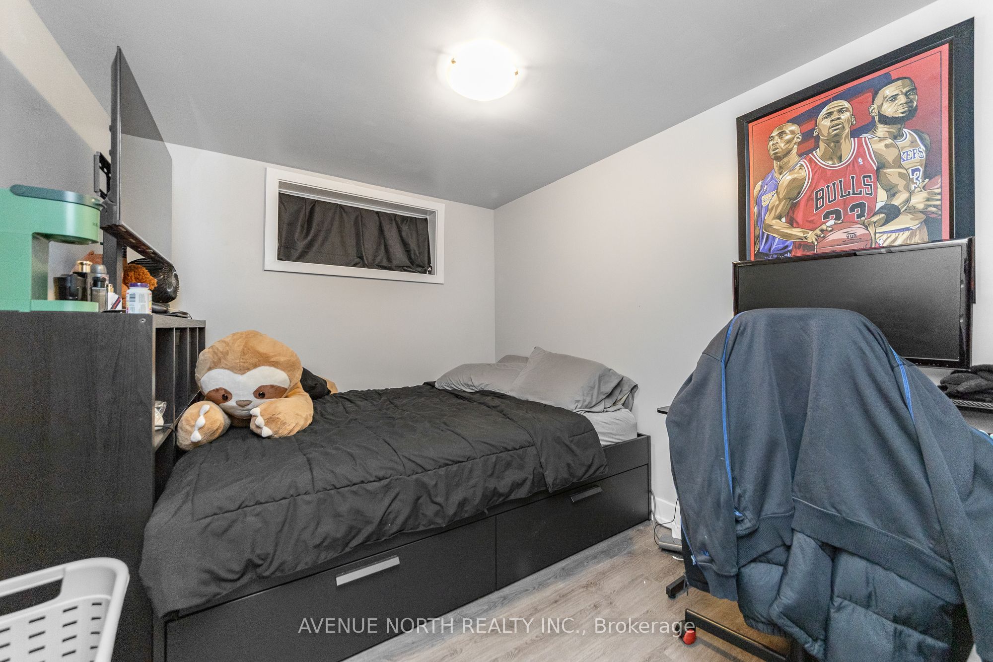 206 Blackburn Avenue Property Photo 42