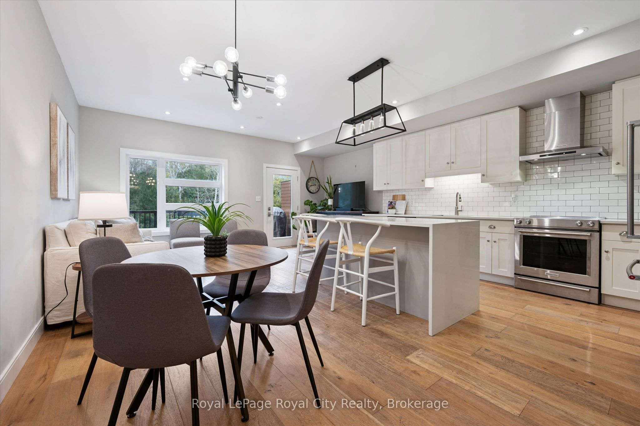 60 Arkell Road 83 Property Photo 1