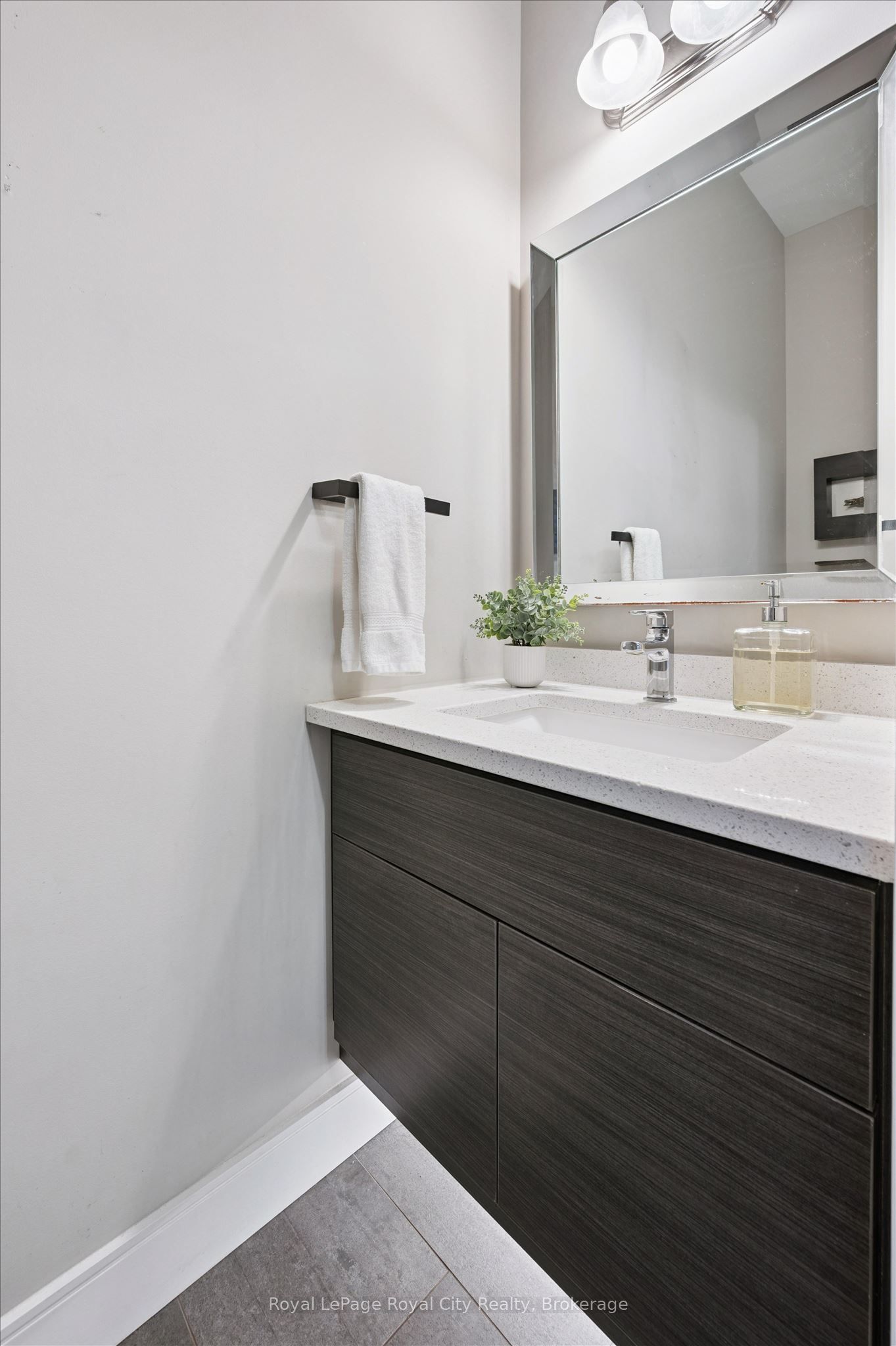 60 Arkell Road 83 Property Photo 10