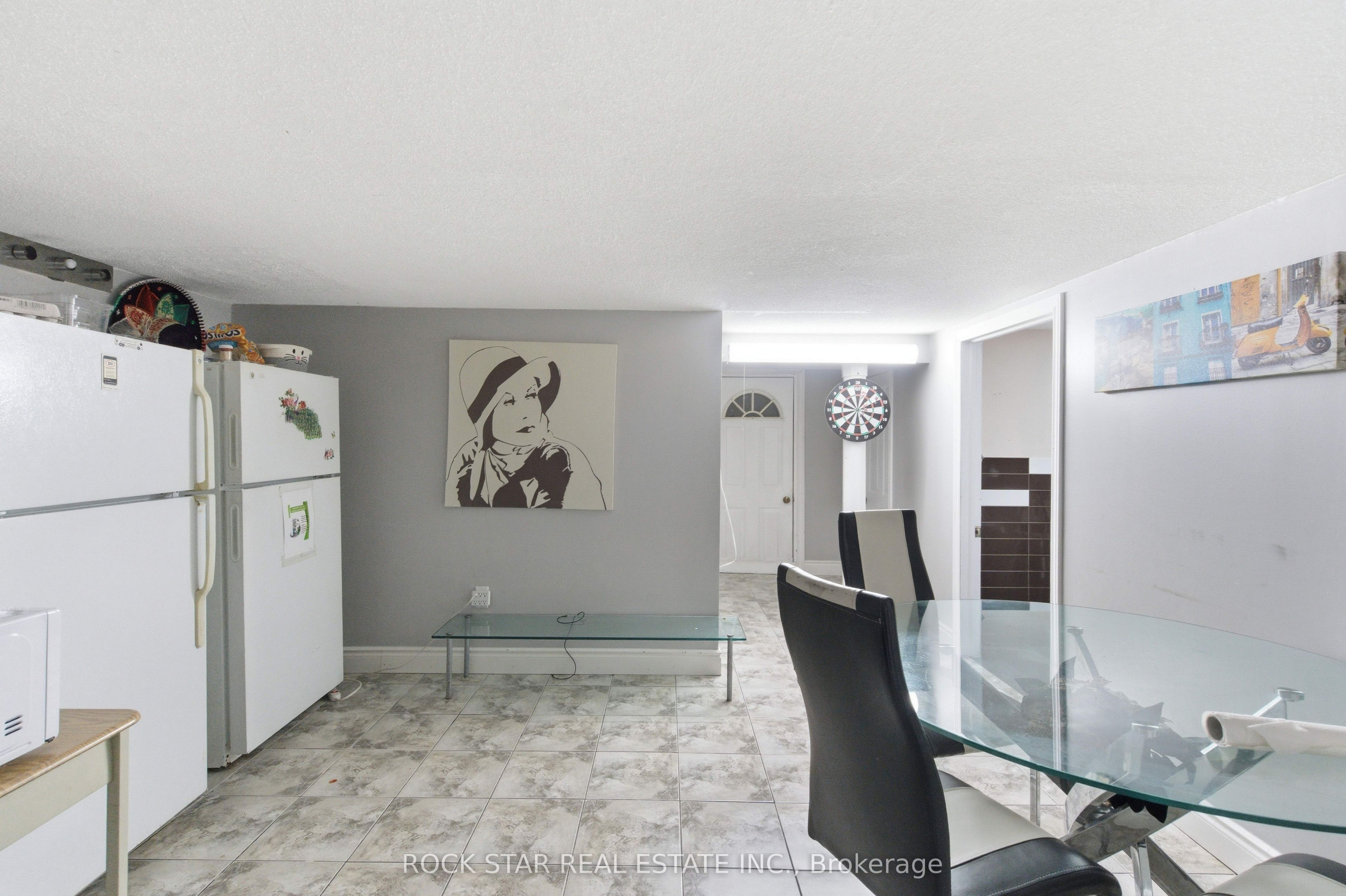 916 Stone Church Road E Property Photo 25