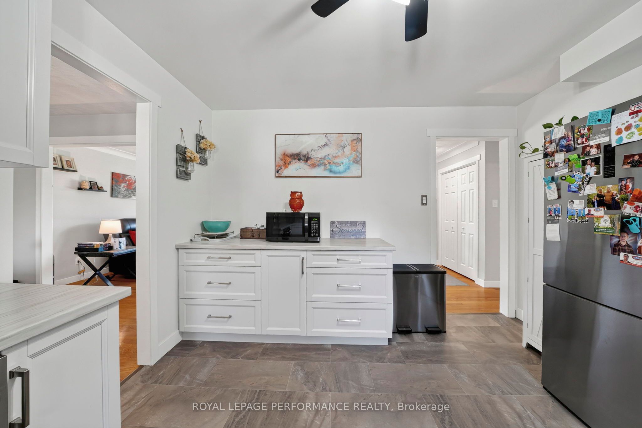 48 Pine Street Property Photo 13