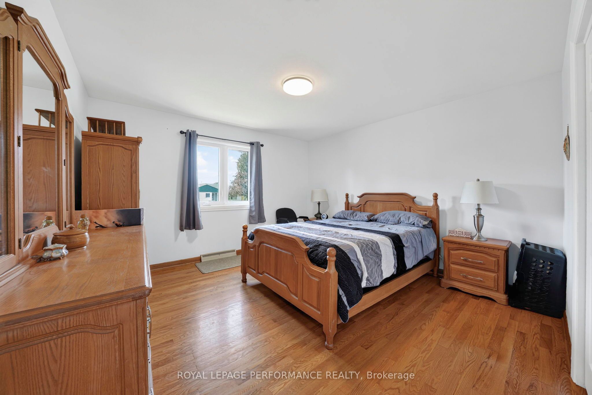 48 Pine Street Property Photo 17