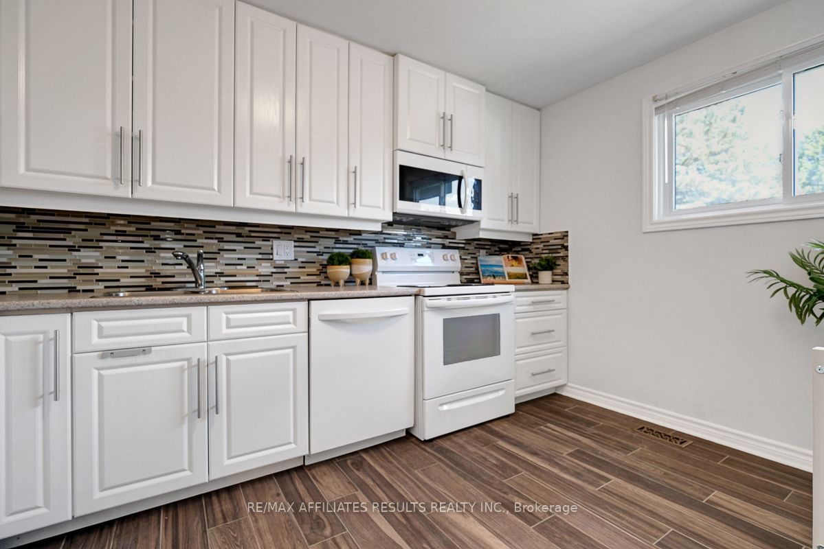 73 Mcclintock Way 94 Property Photo 15