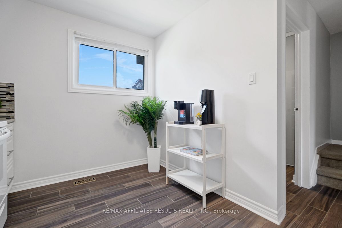 73 Mcclintock Way 94 Property Photo 17