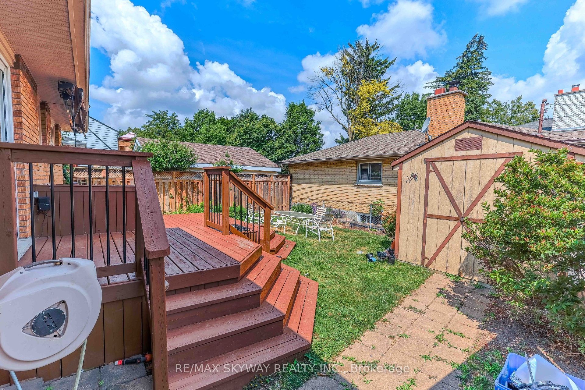 724 Brant Street Property Photo 9